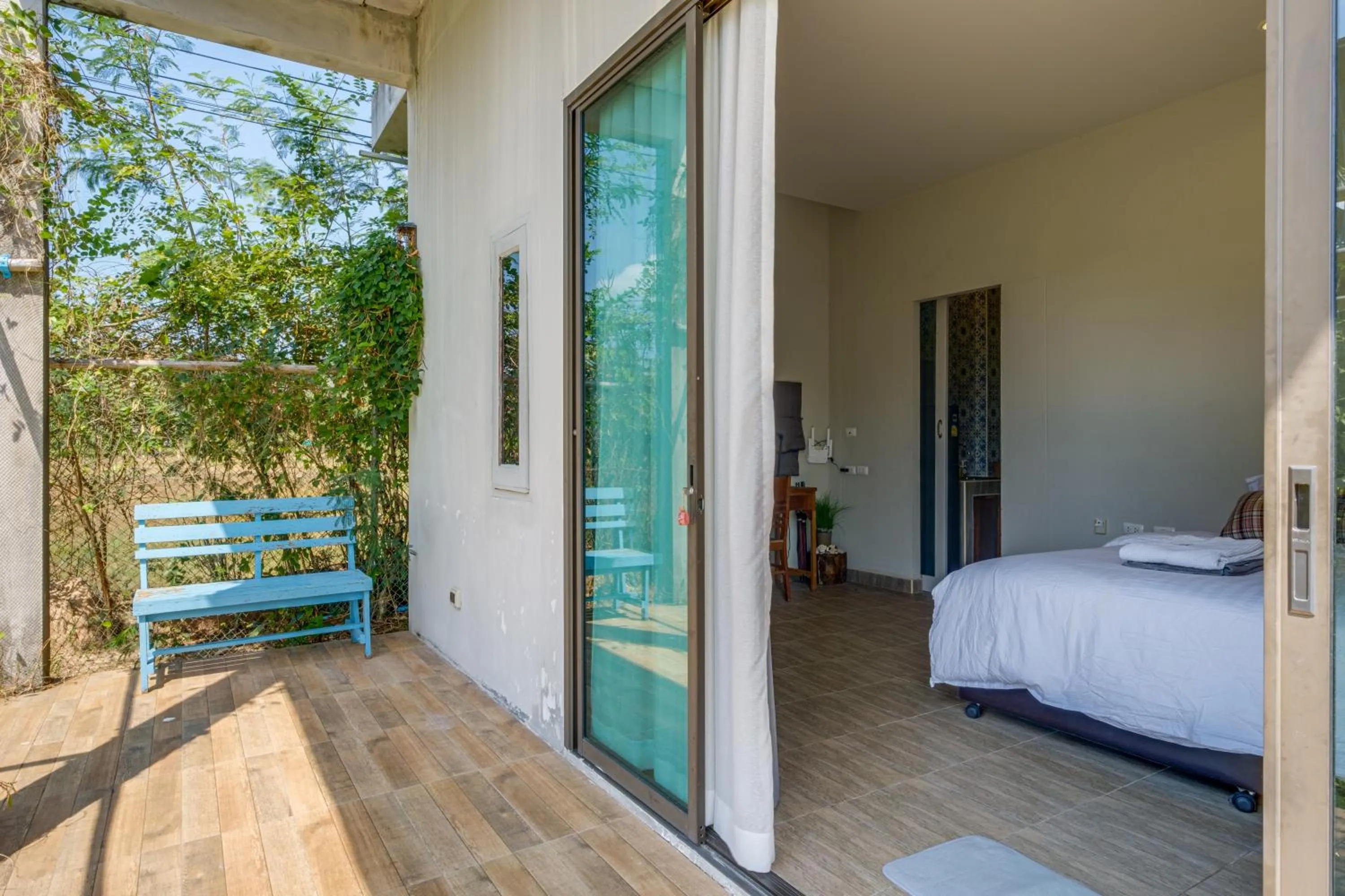 Bed in Artisan koh yao yai handcraft beachfront villas.