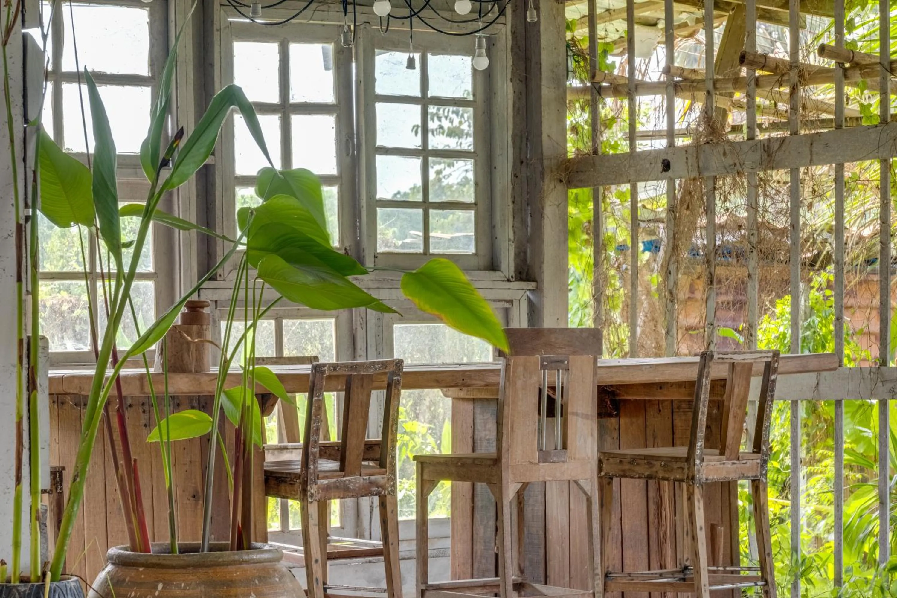 Artisan koh yao yai handcraft beachfront villas.