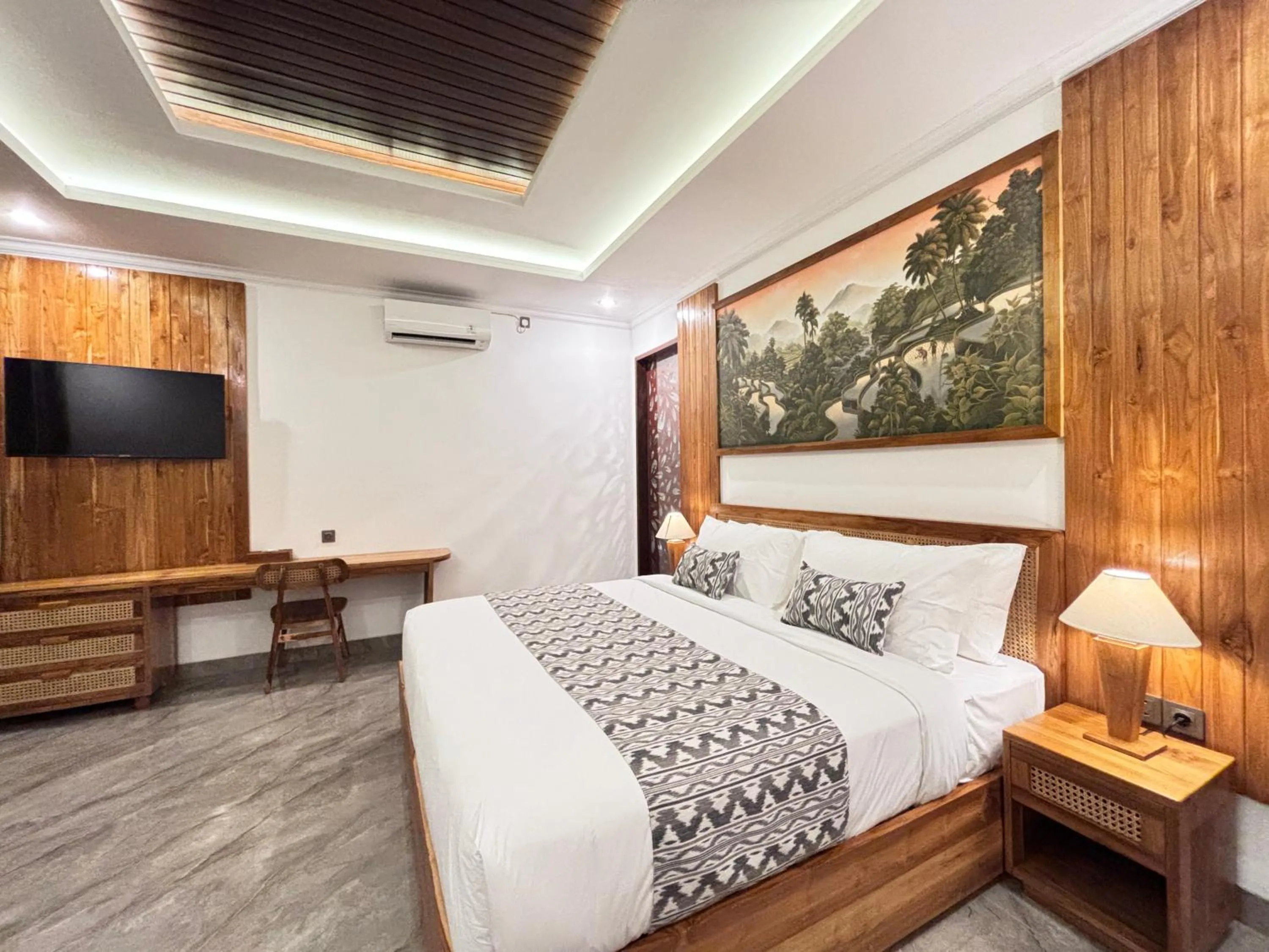 Bed in Arvanya Villa Ubud