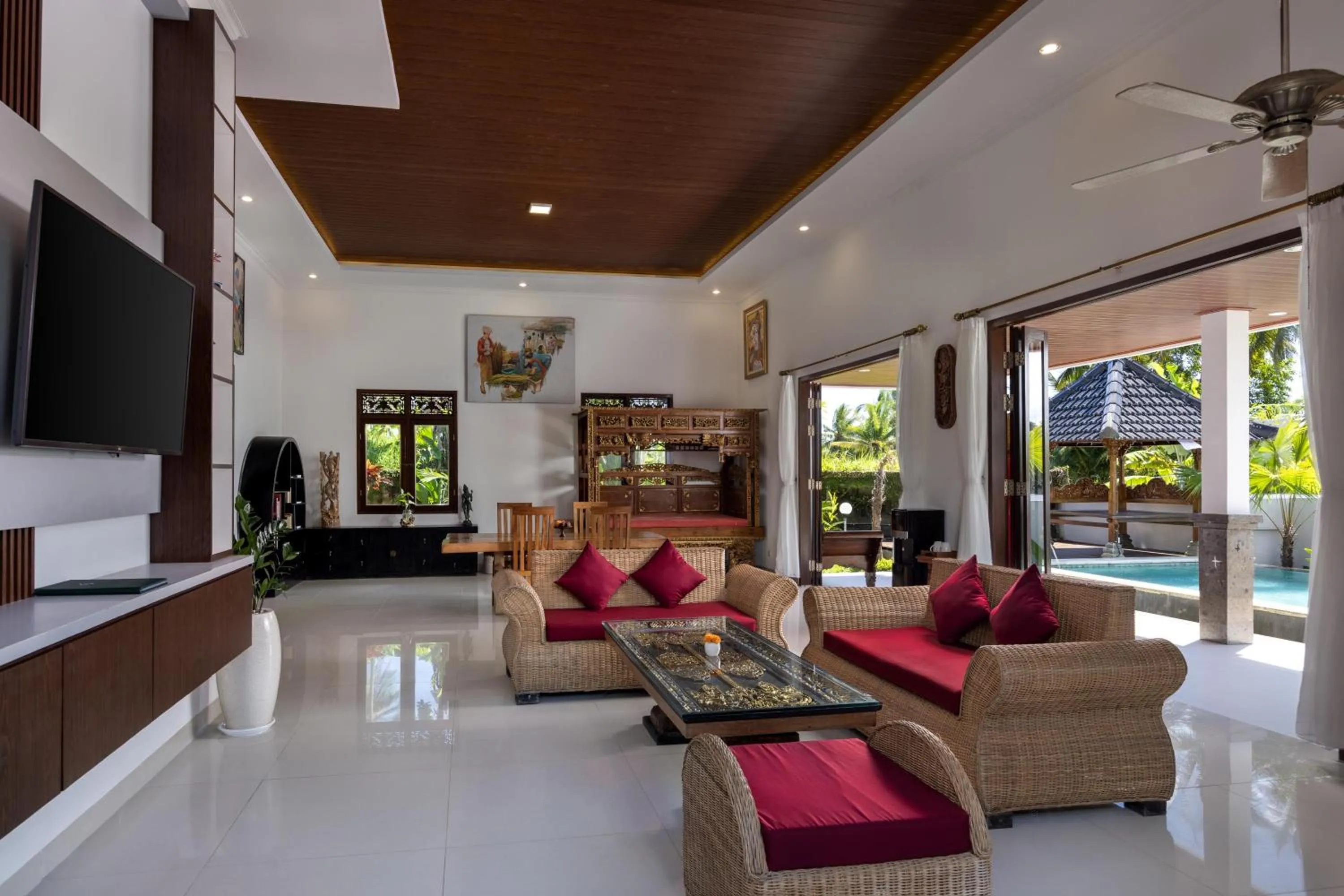 Communal lounge/ TV room in Arvanya Villa Ubud