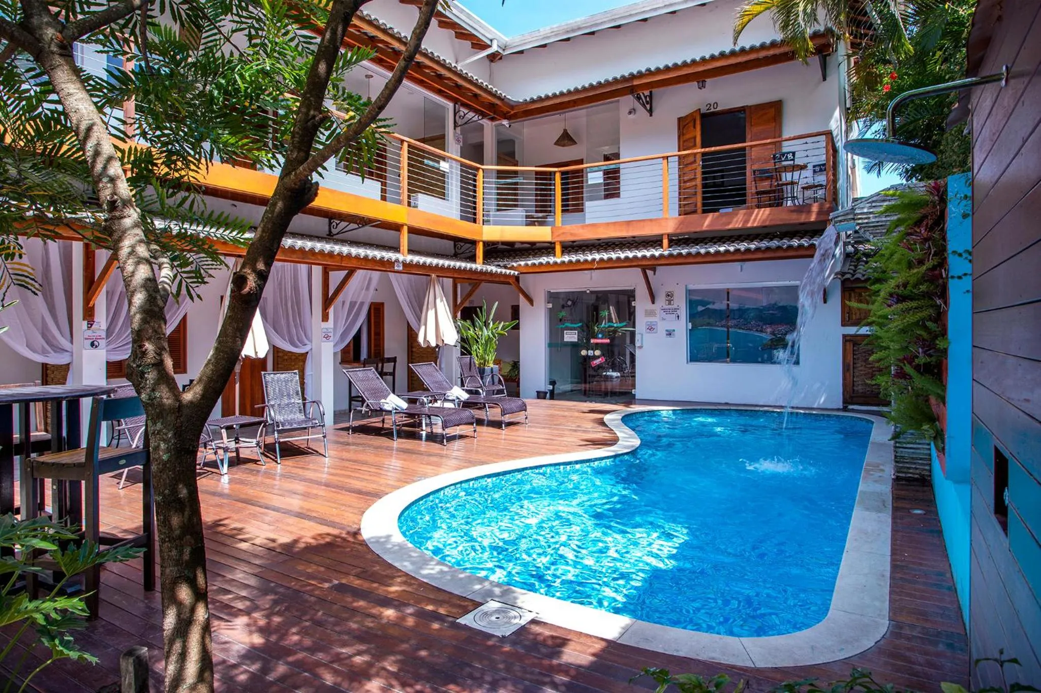 Swimming pool in Pousada Vila Barequeçaba