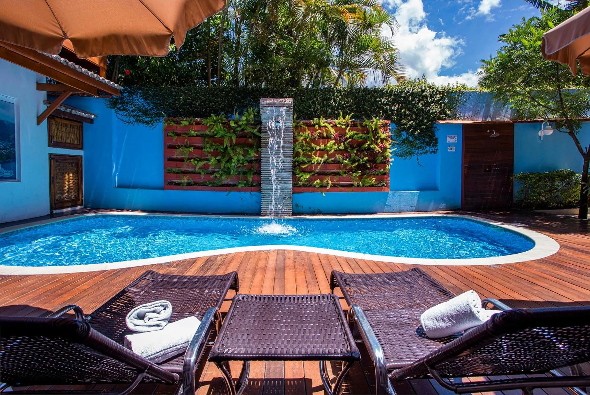 Swimming pool in Pousada Vila Barequeçaba