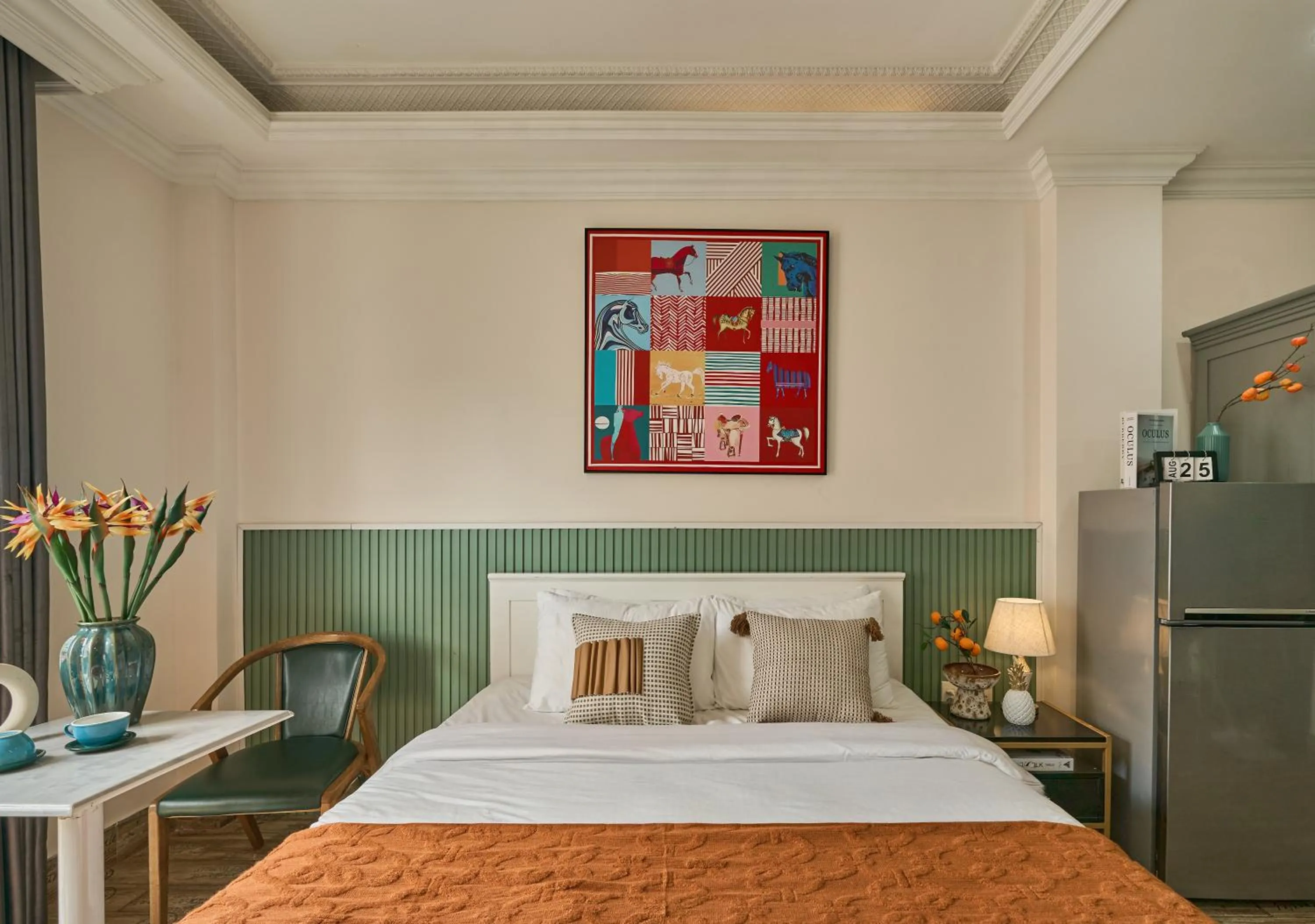 Bed in The Passion Hotel Airport - 5 minutes to Tan Son Nhat