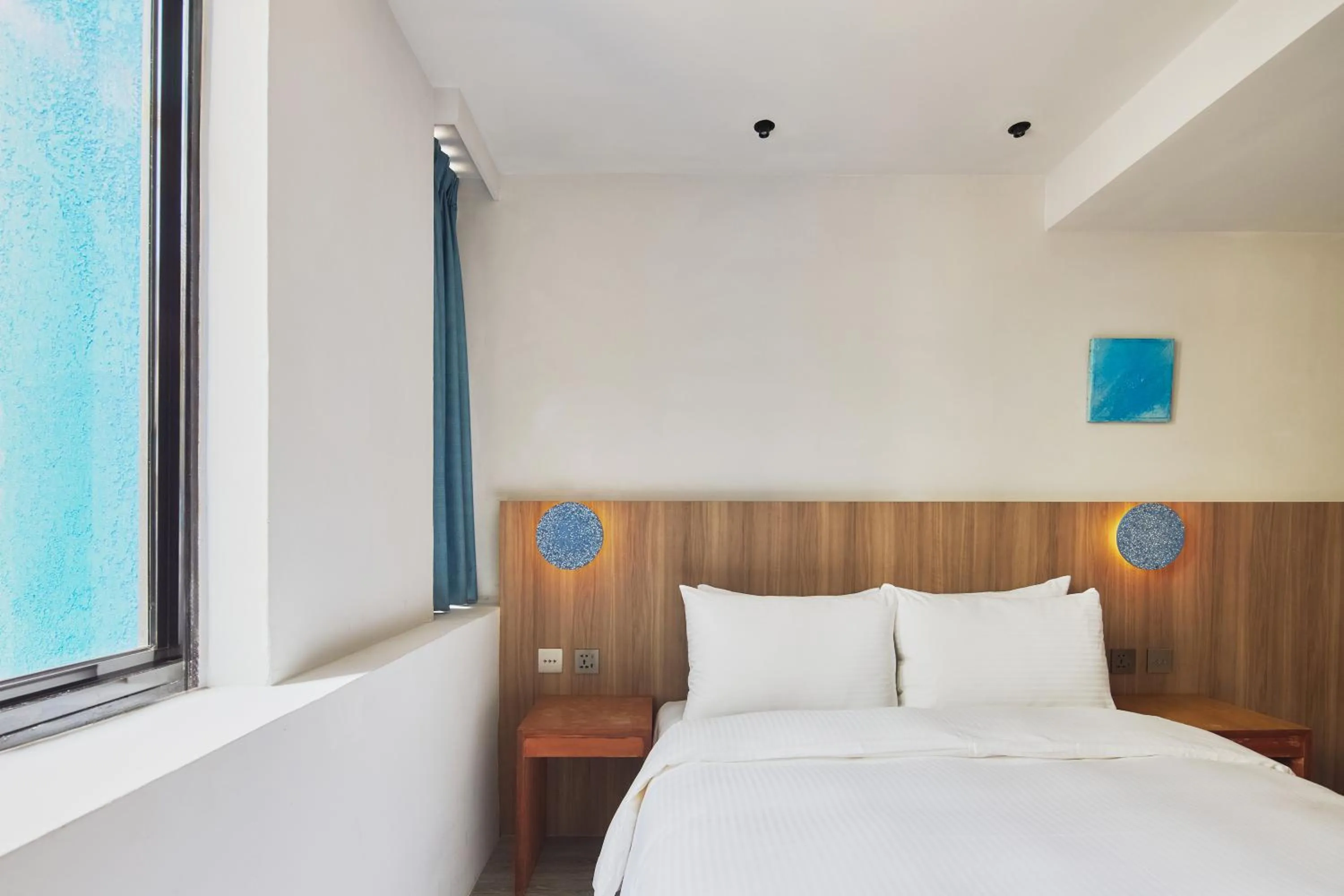 Bed in The Blue by Just Inn