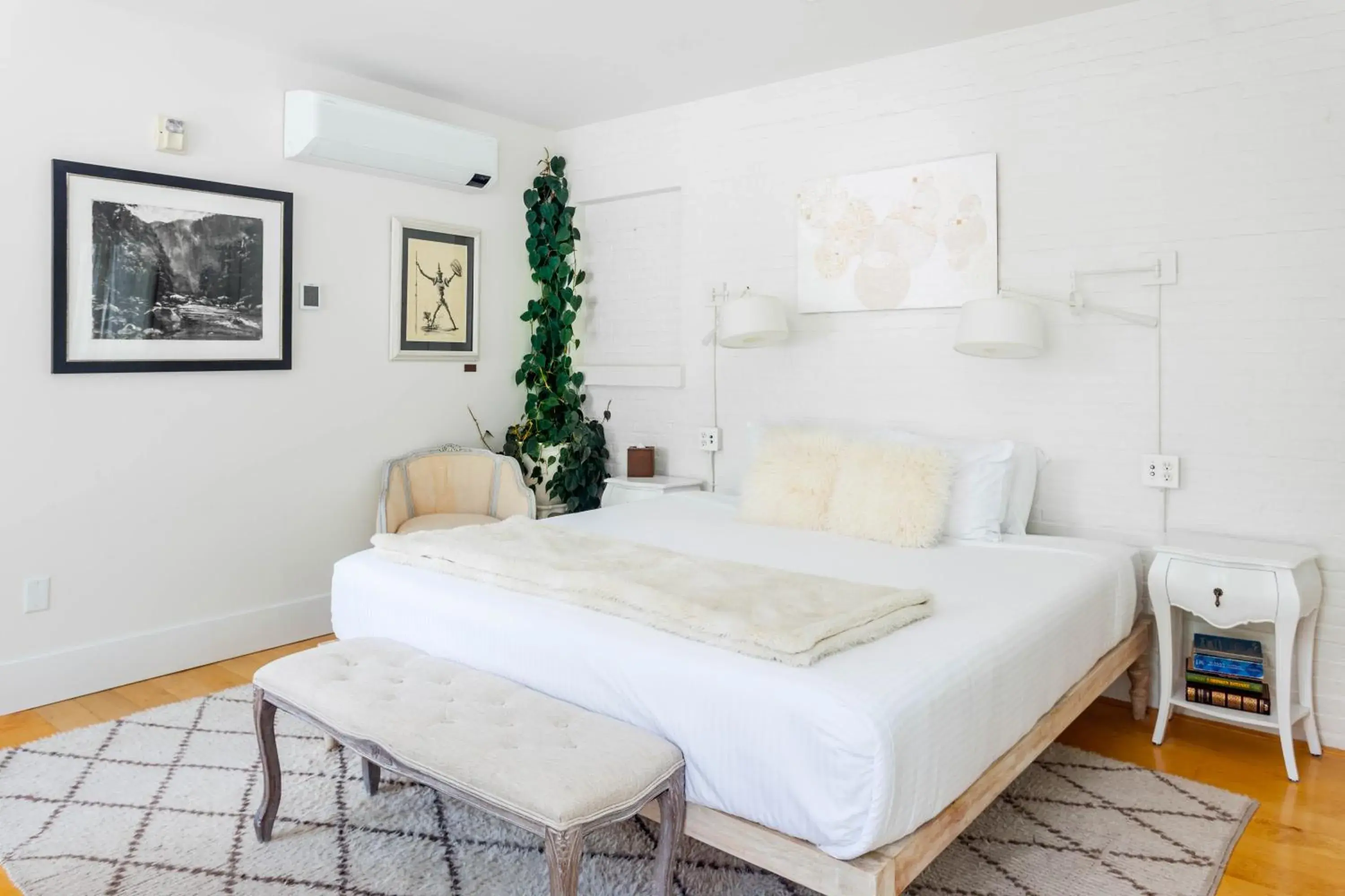 Premium Queen Room in Argos Inn - Ithaca's Boutique Hotel Premium Queen Room in Argos Inn - Ithaca's Boutique Hotel