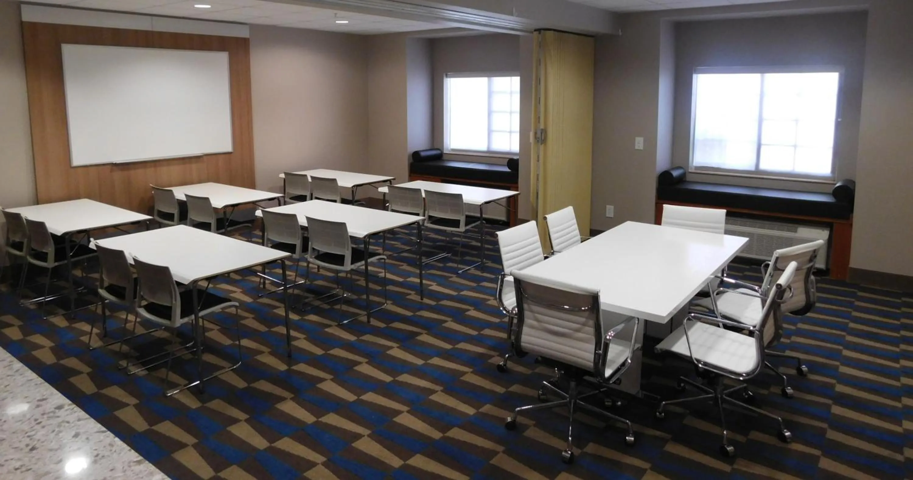 Meeting/conference room in Microtel Inn & Suites by Wyndham Port Charlotte Punta Gorda