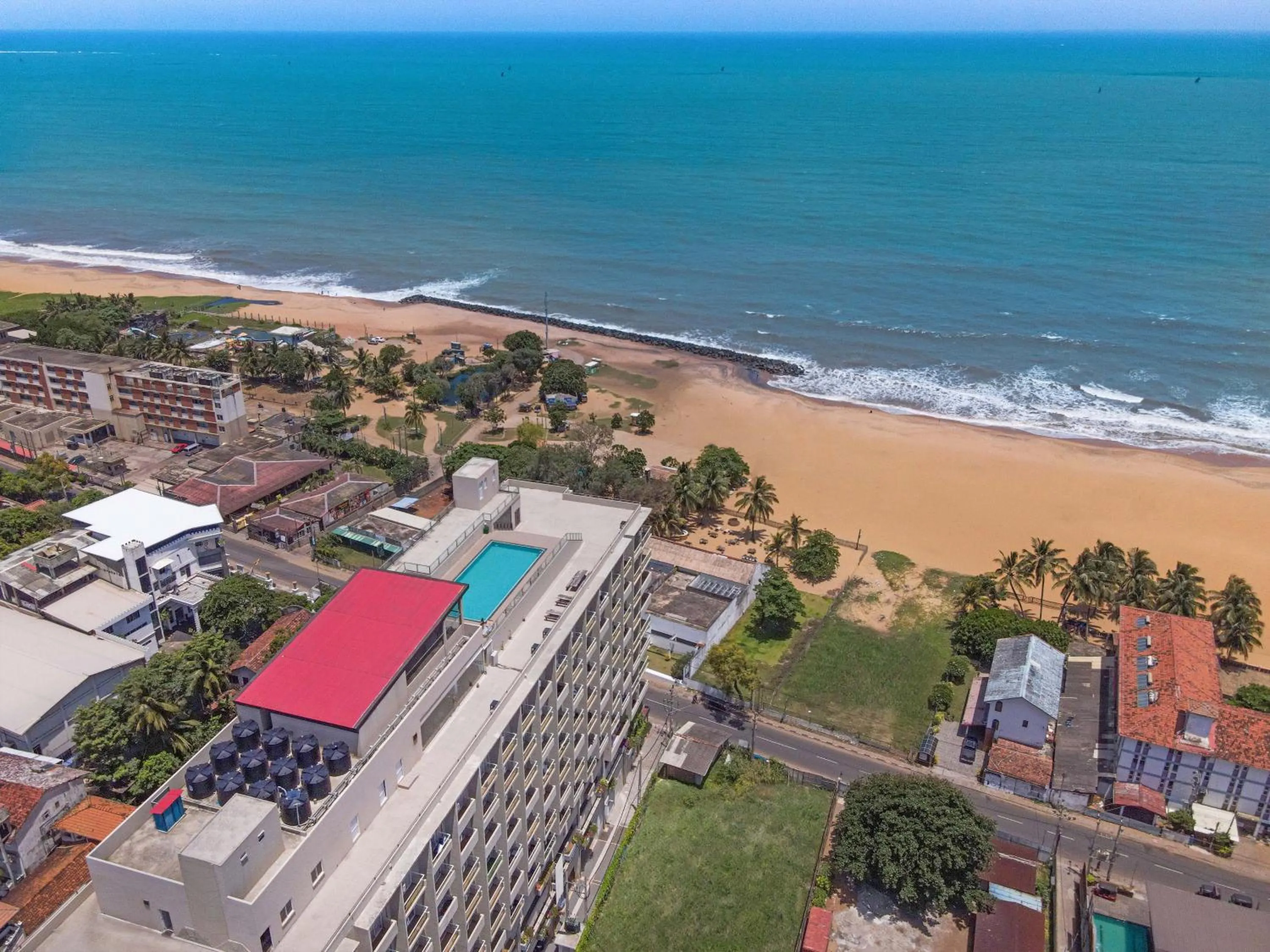Beach in Corundum Breeze Negombo