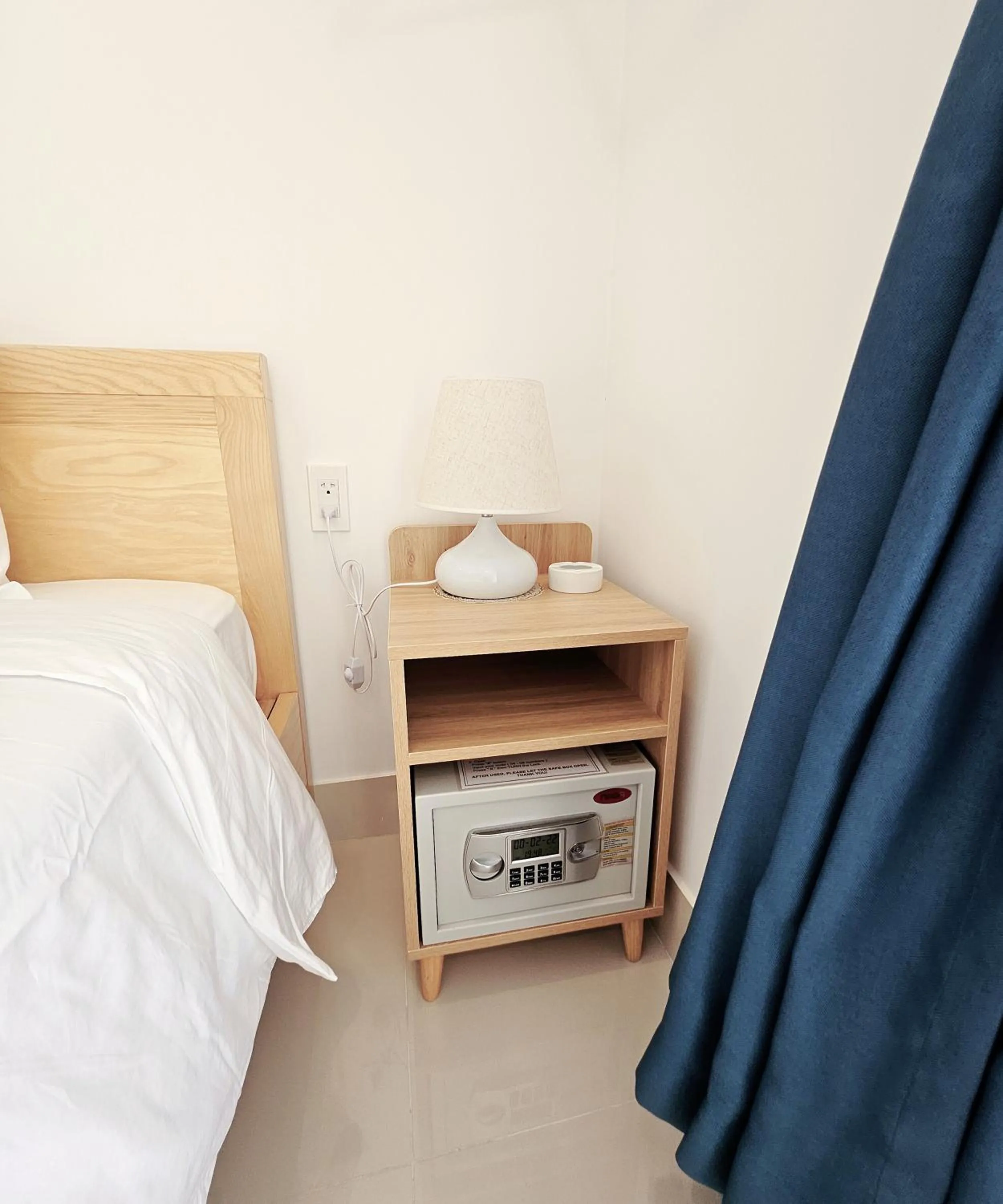 safe, Bed in White House Central Villa