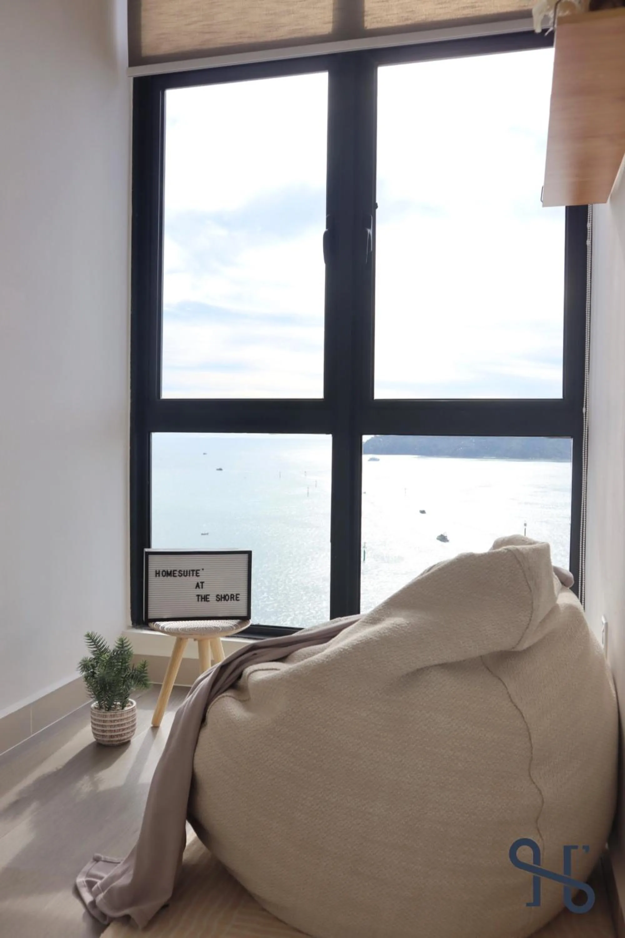 Living room in The Shore by Homesuite'