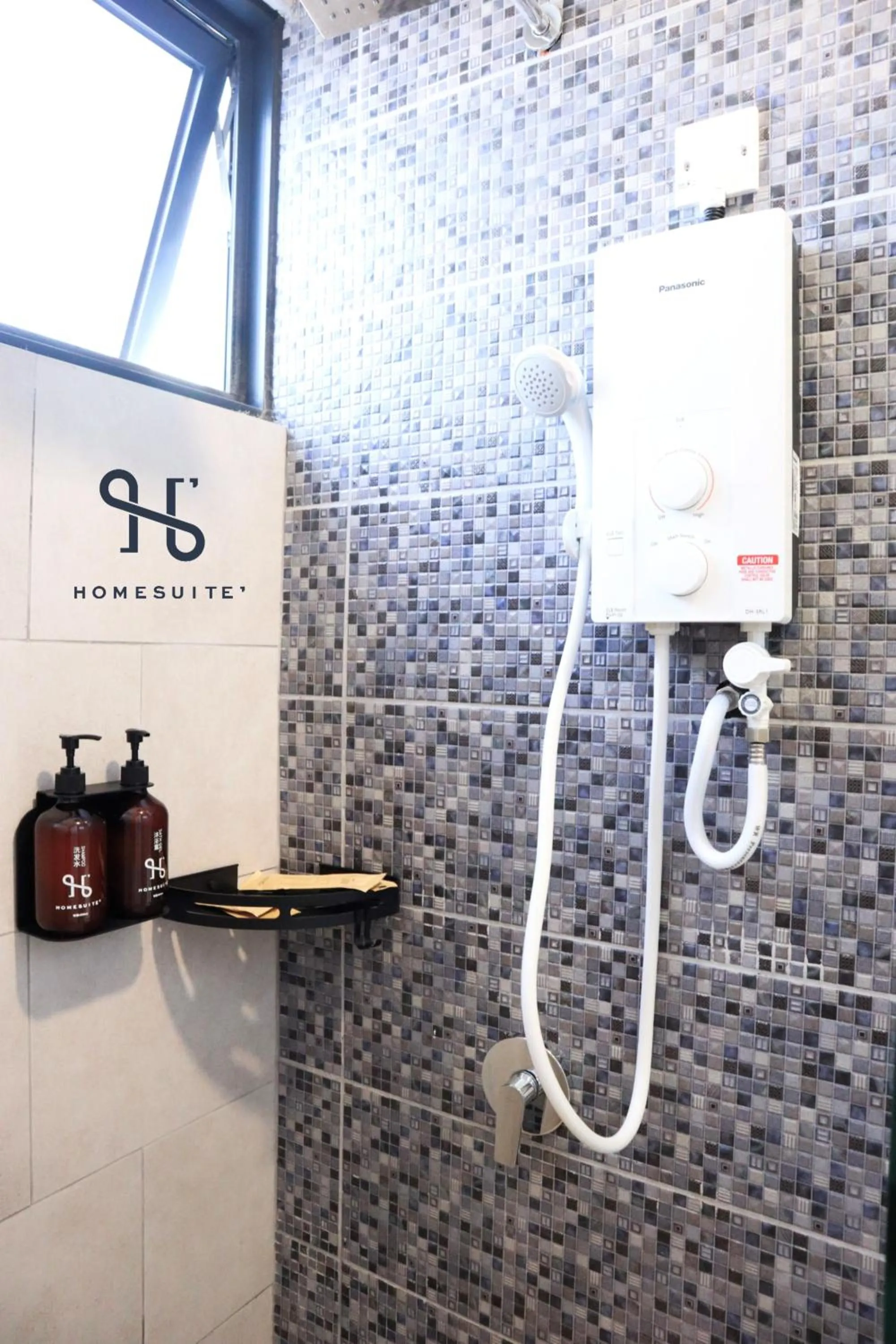 Bathroom in The Shore by Homesuite'