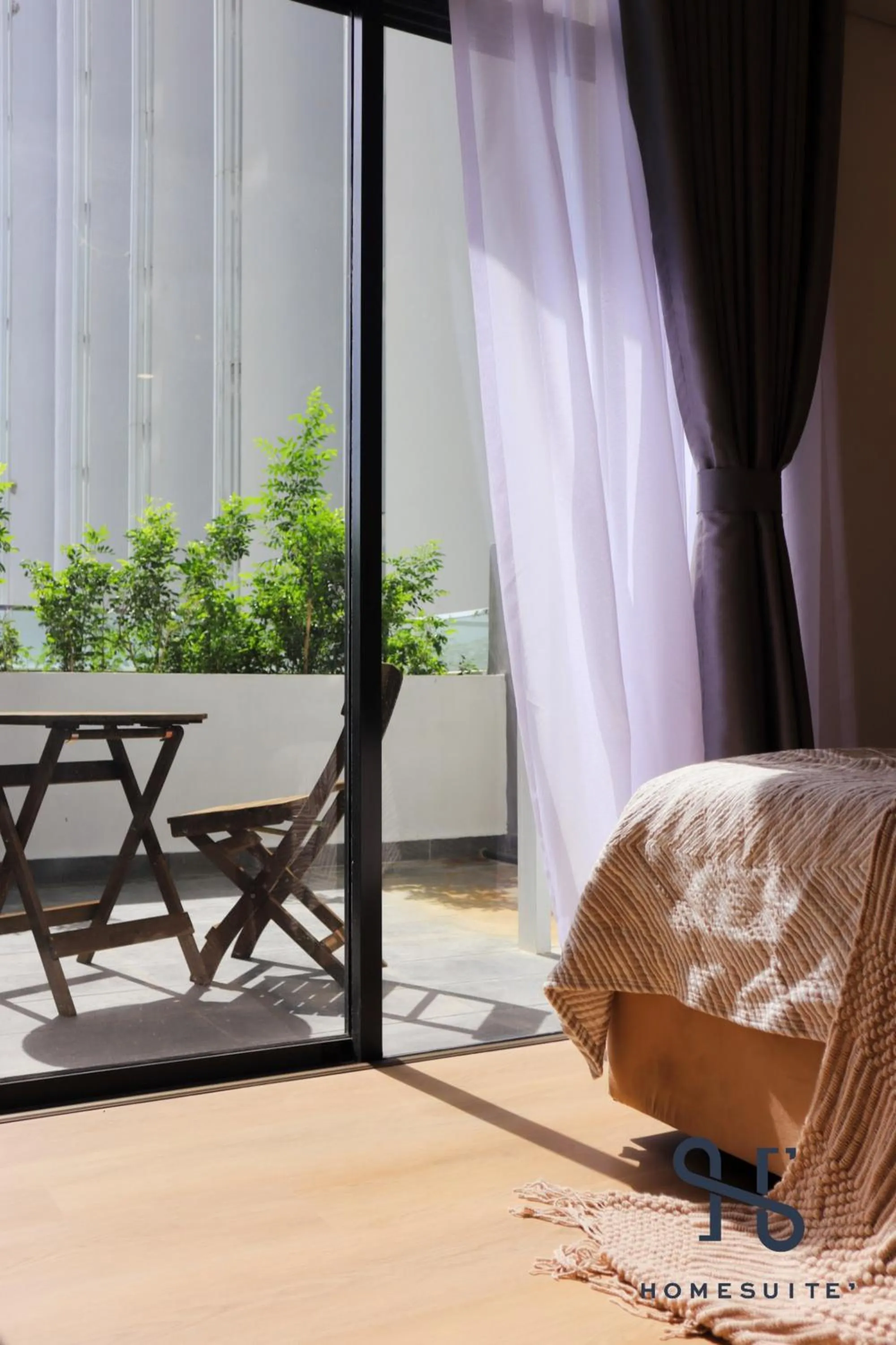 Balcony/Terrace in The Shore by Homesuite'