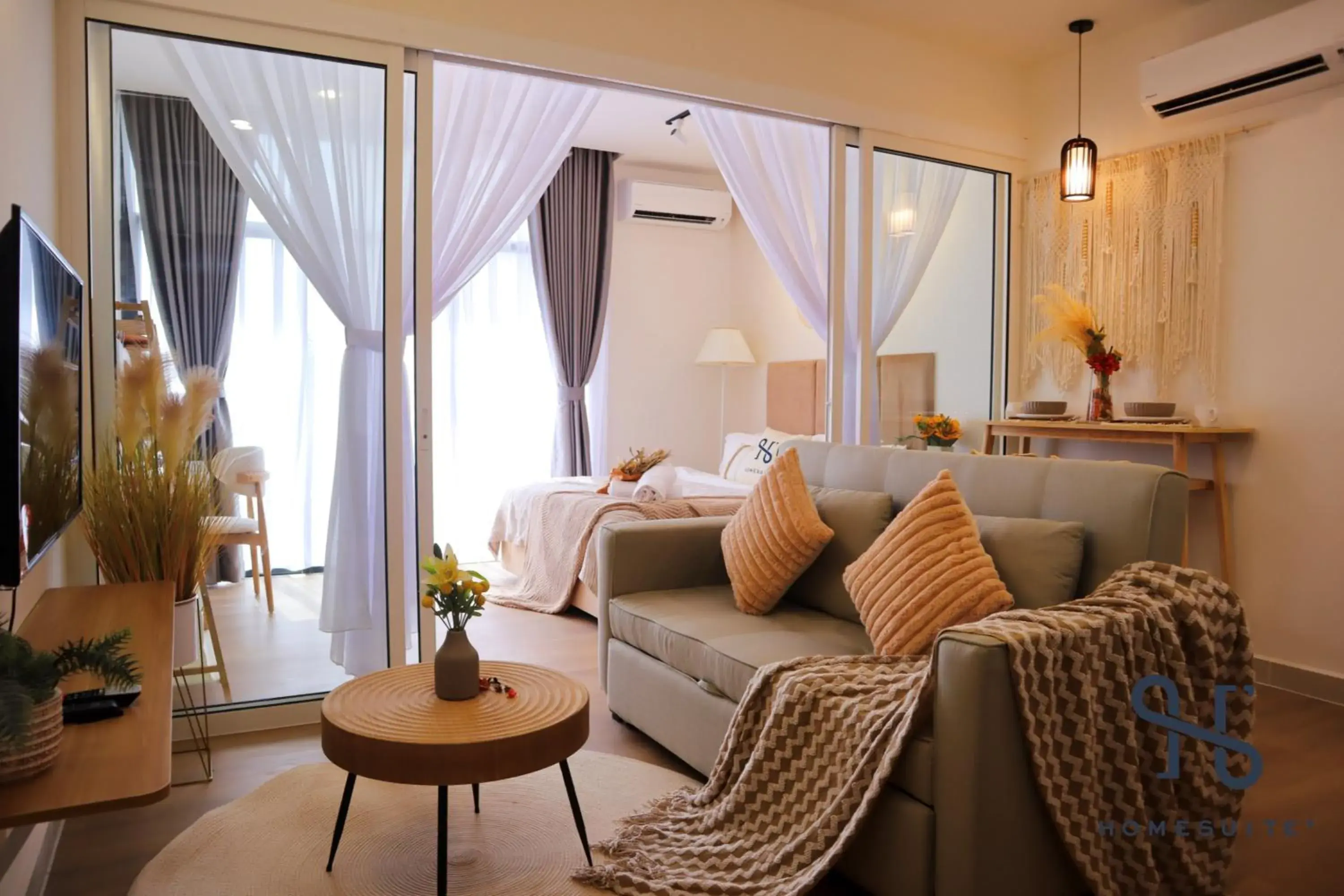 Junior Suite with Sea View in The Shore by Homesuite' Junior Suite with Sea View in The Shore by Homesuite'