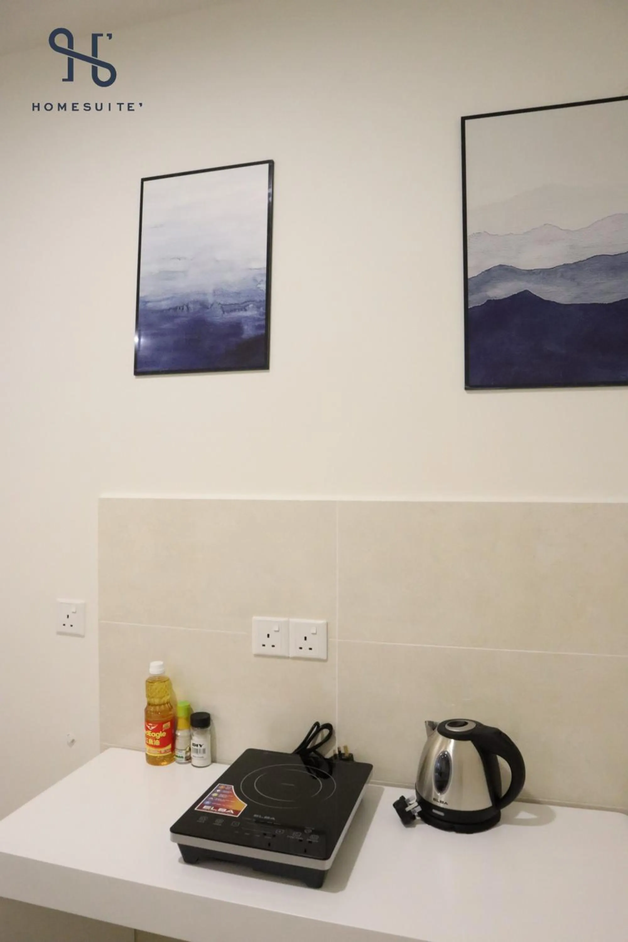 Kitchen or kitchenette in The Shore by Homesuite'