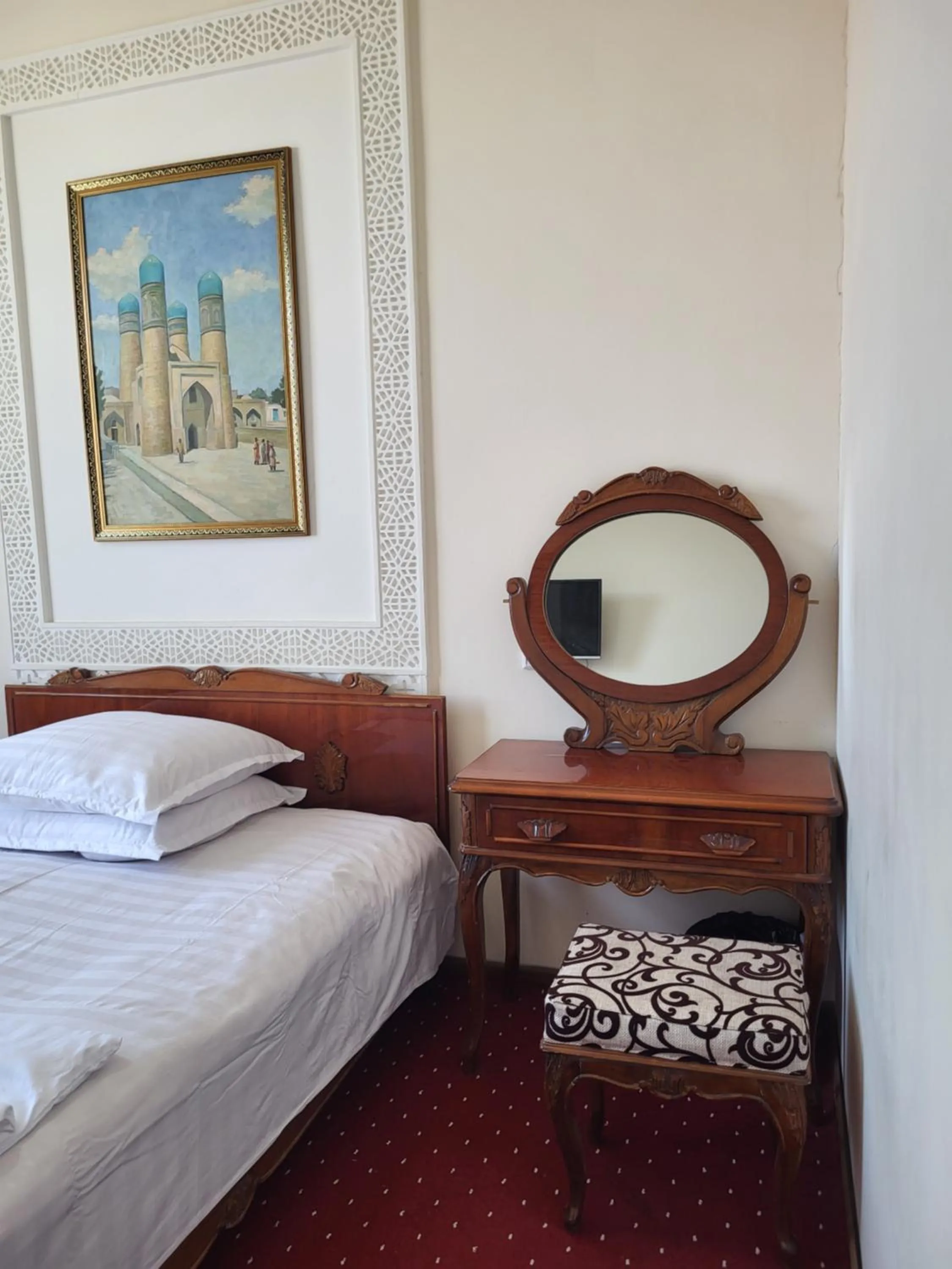 Bed in Dili Orom Hotel