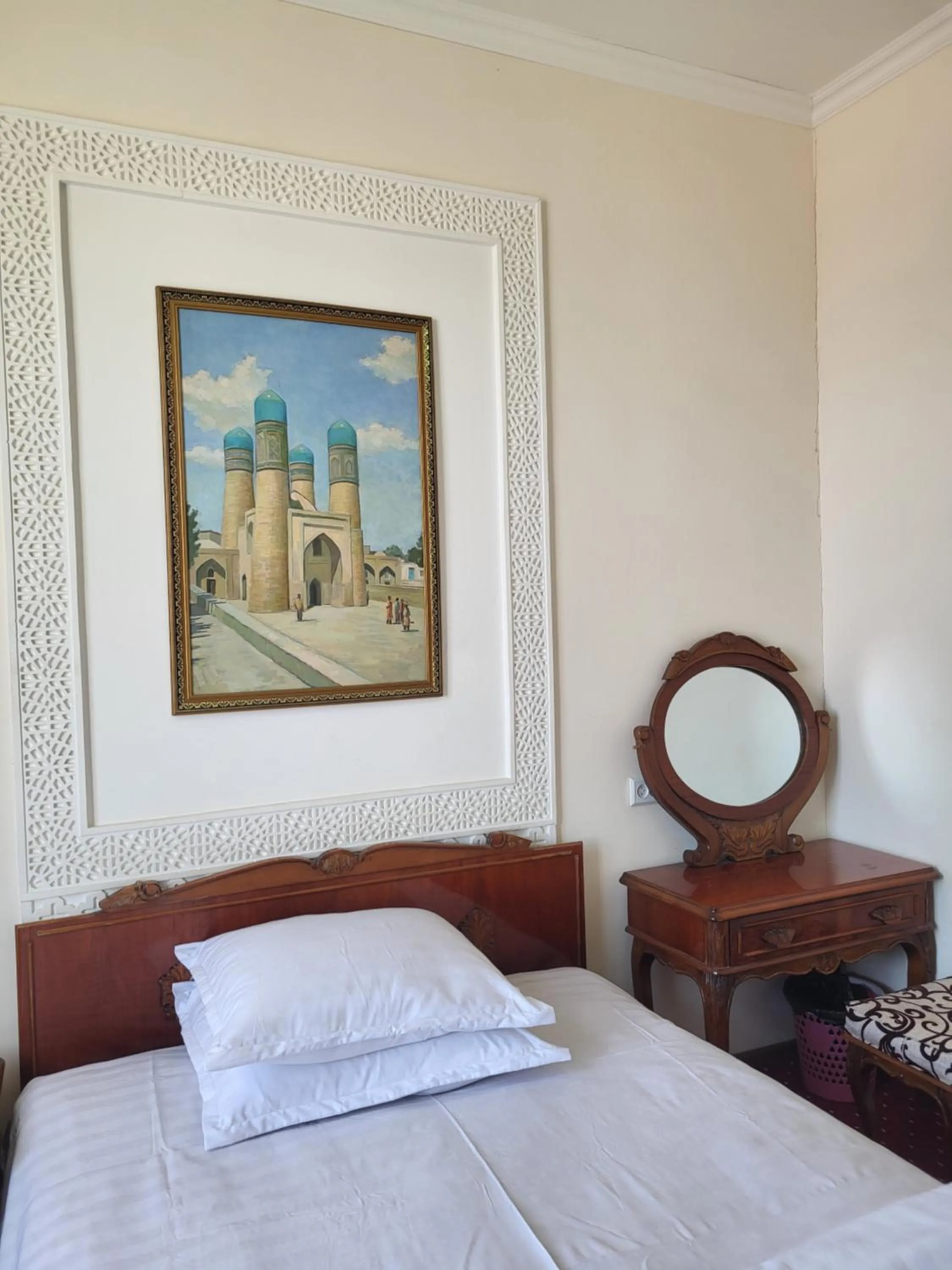 Bed in Dili Orom Hotel