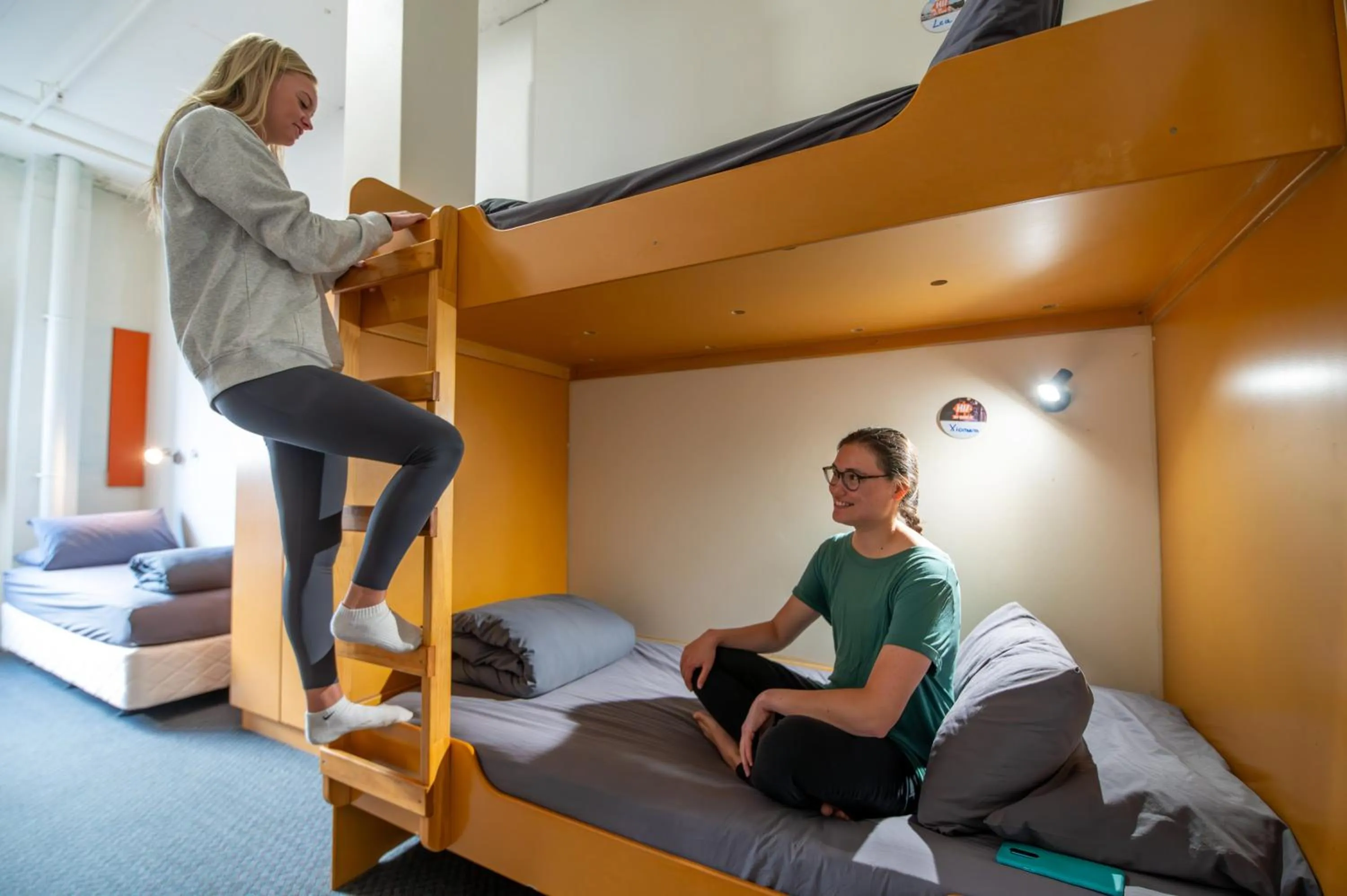 bunk bed, Bed in Rock Solid Backpackers Rotorua