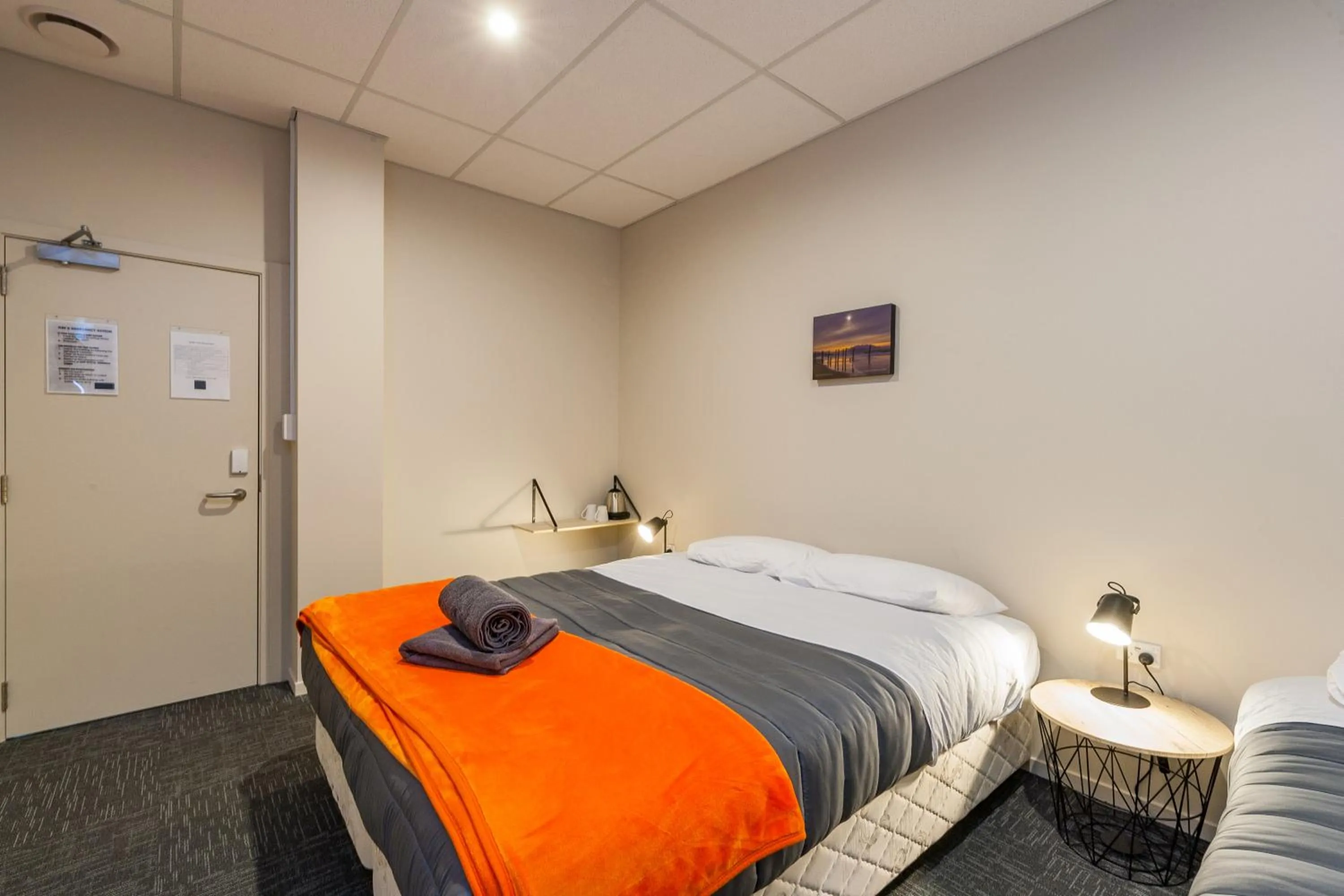 Bed in Rock Solid Backpackers Rotorua