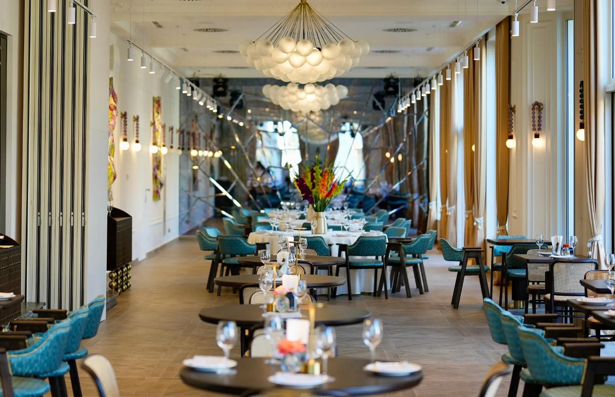 Restaurant/places to eat in Nadiya Palace & Wellness