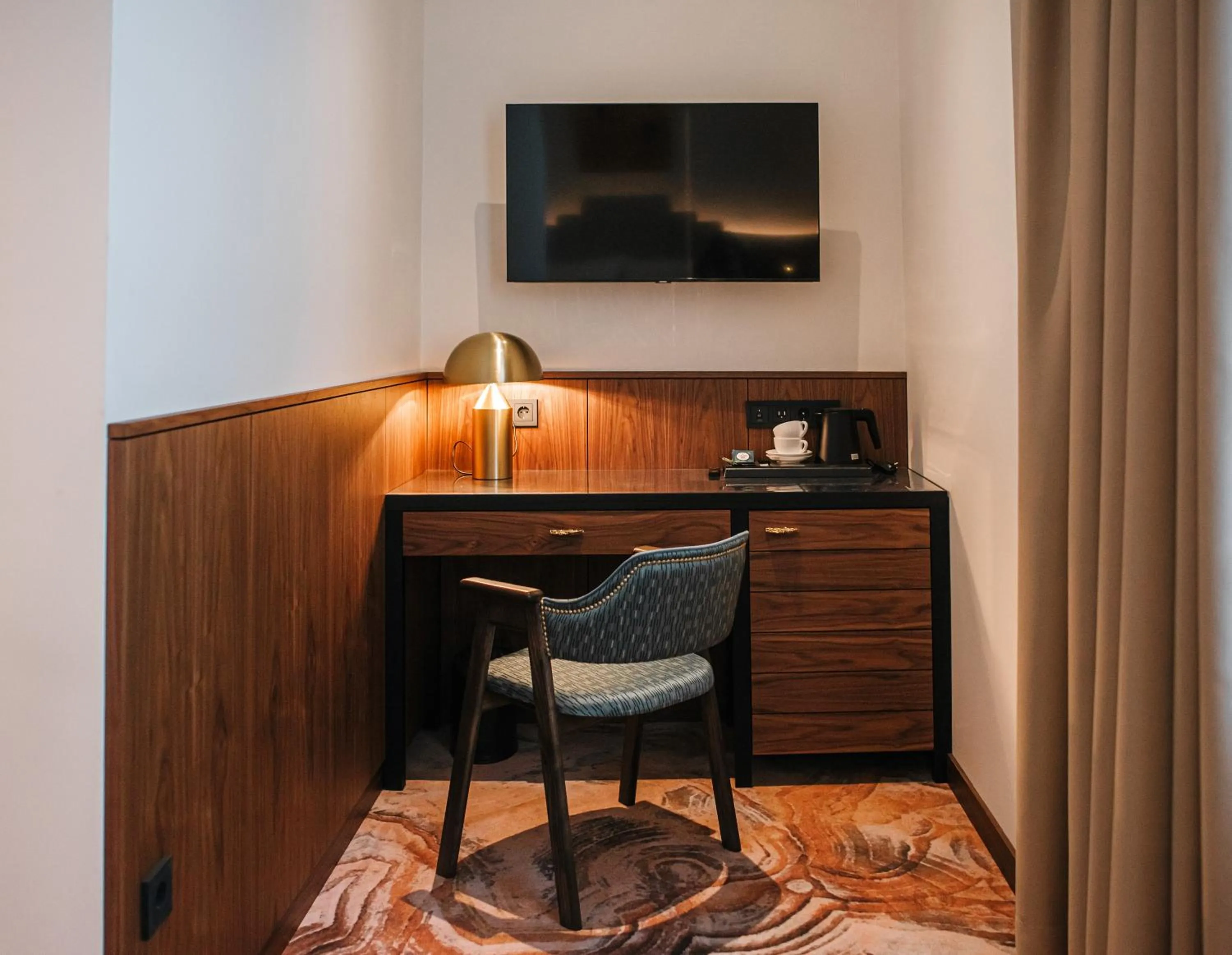 Photo of the whole room, Bed in Nadiya Palace & Wellness