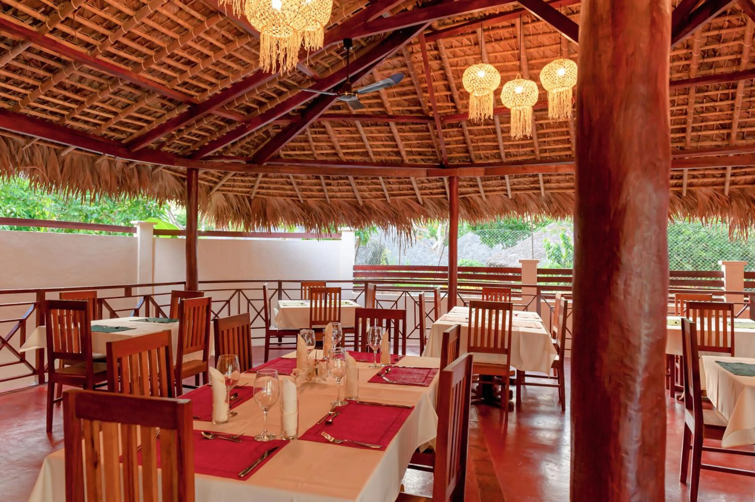 Restaurant/places to eat in Blue Sky Resort