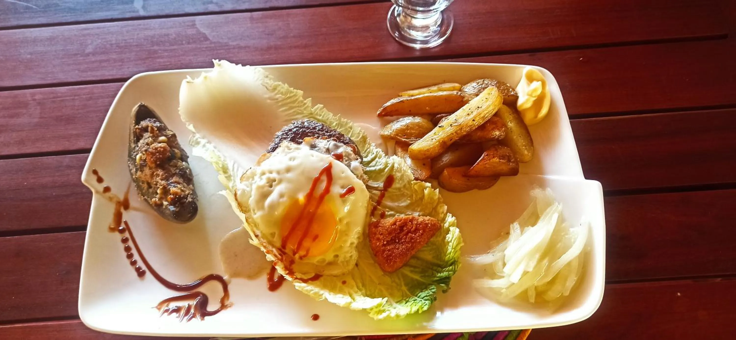 Food and drinks in Blue Sky Resort