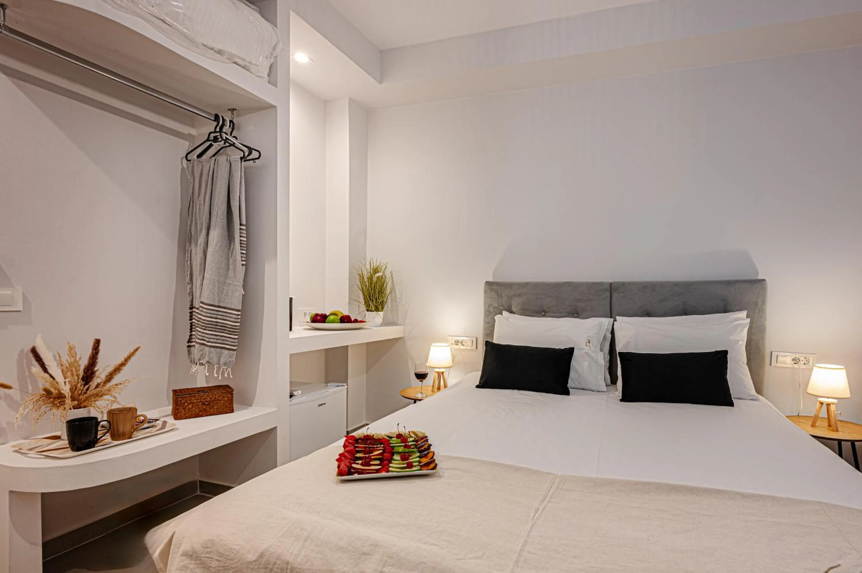 Bed in AMINA APARTMENTS