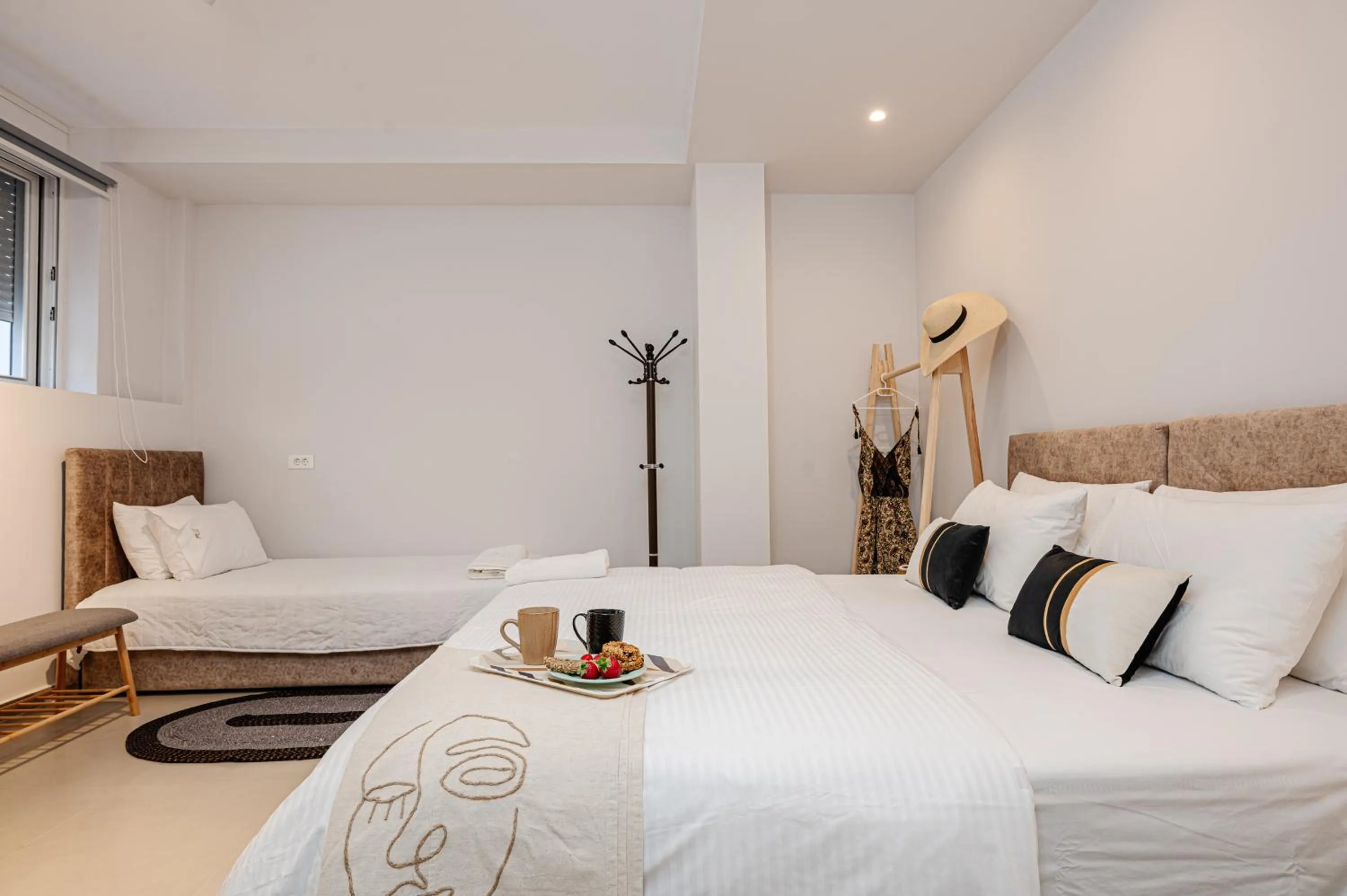 Bed in AMINA APARTMENTS