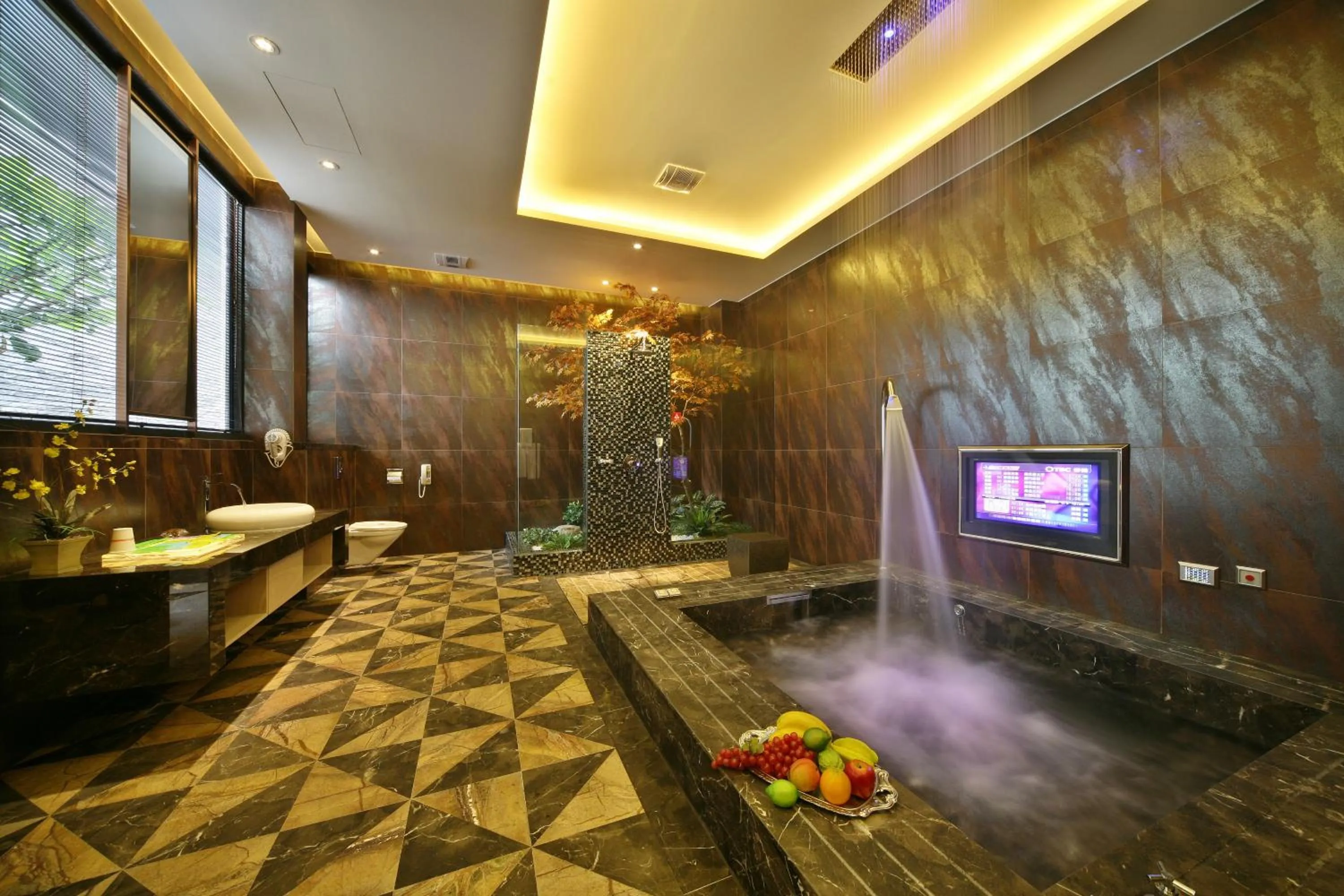 Bath in Han Guan Motel