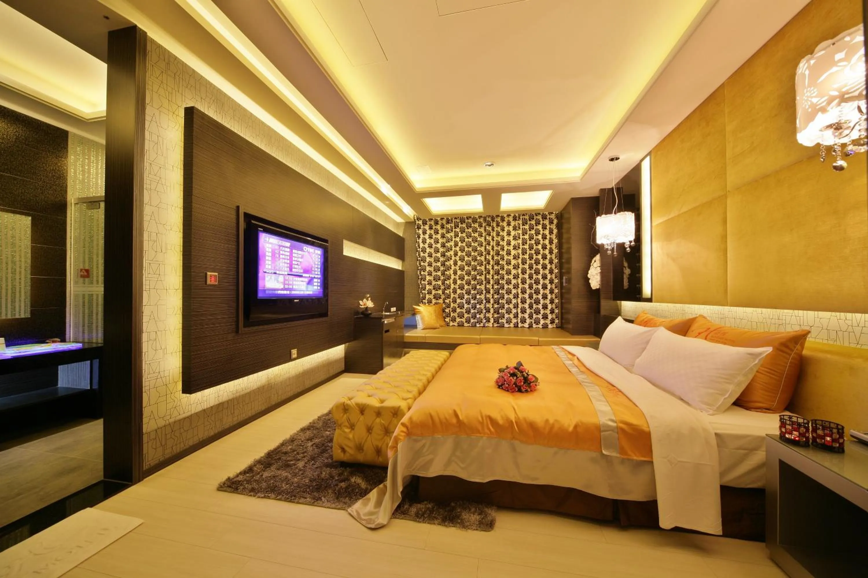 Bed in Han Guan Motel