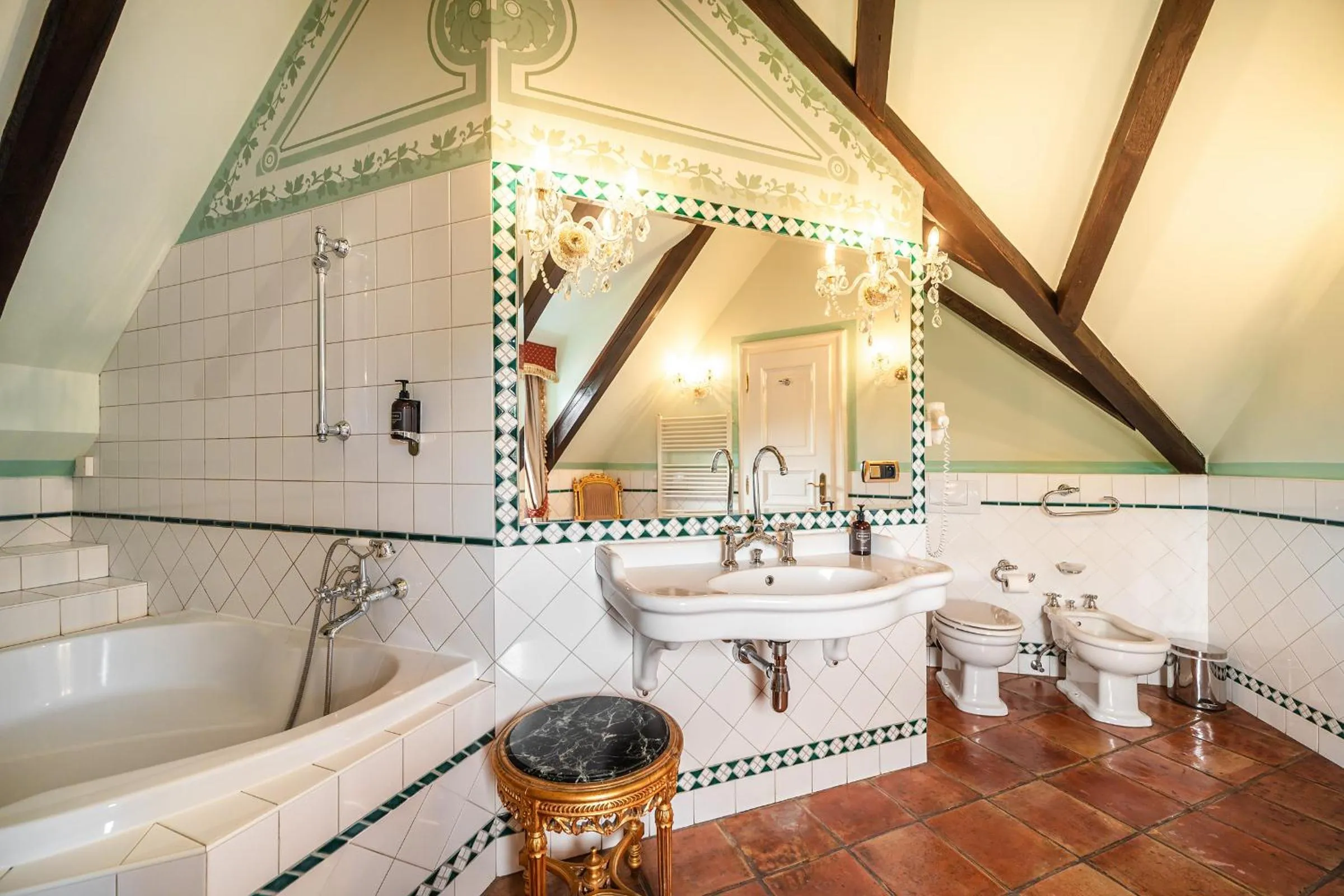 Toilet in Nosticova Heritage