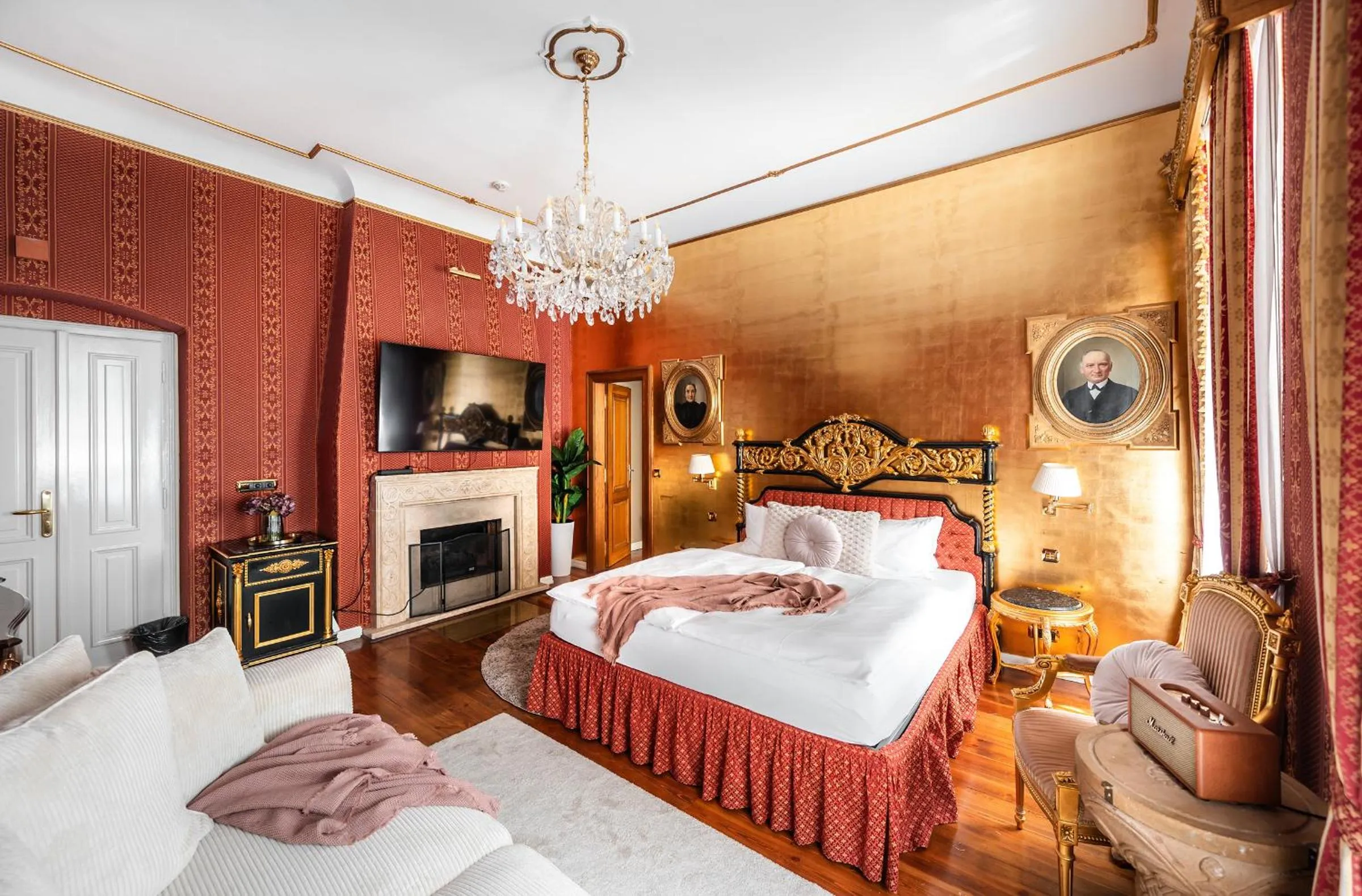 Bed in Nosticova Heritage