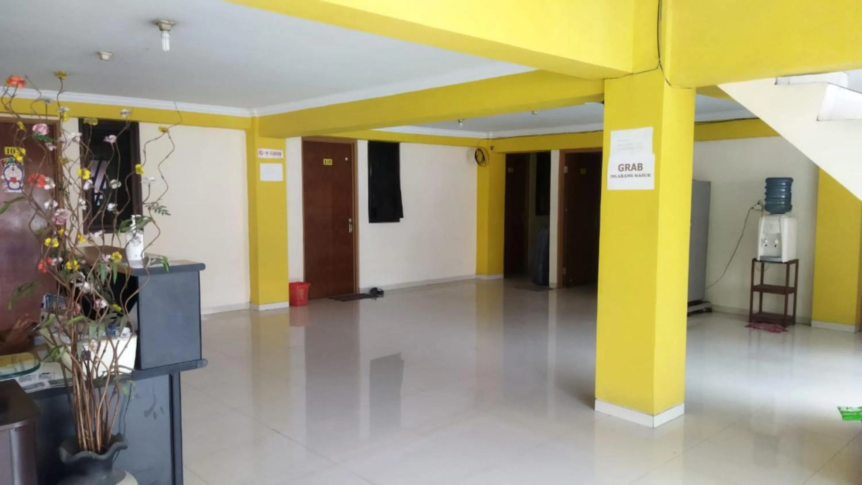 Patio in Homestay Tentrem Simpang Lima
