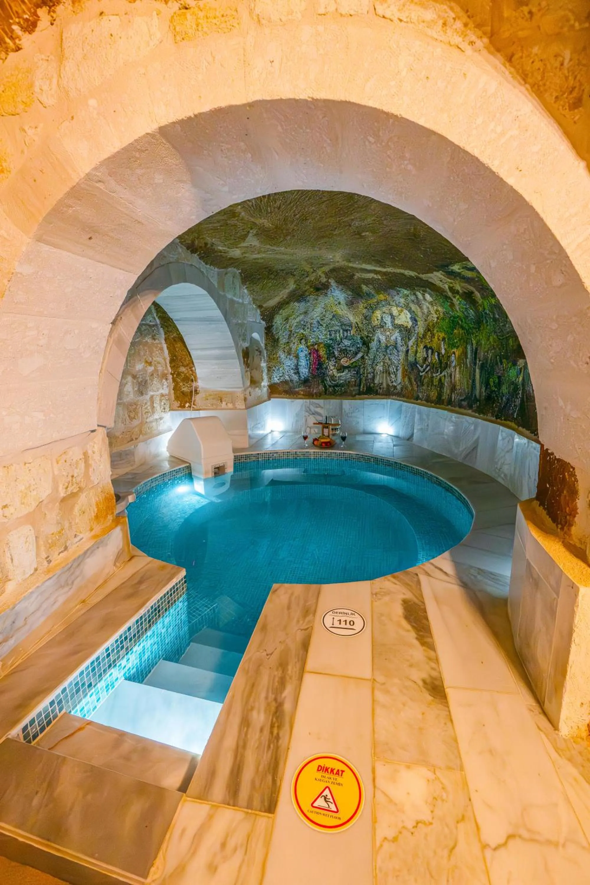 Swimming pool in Belenus Cave House