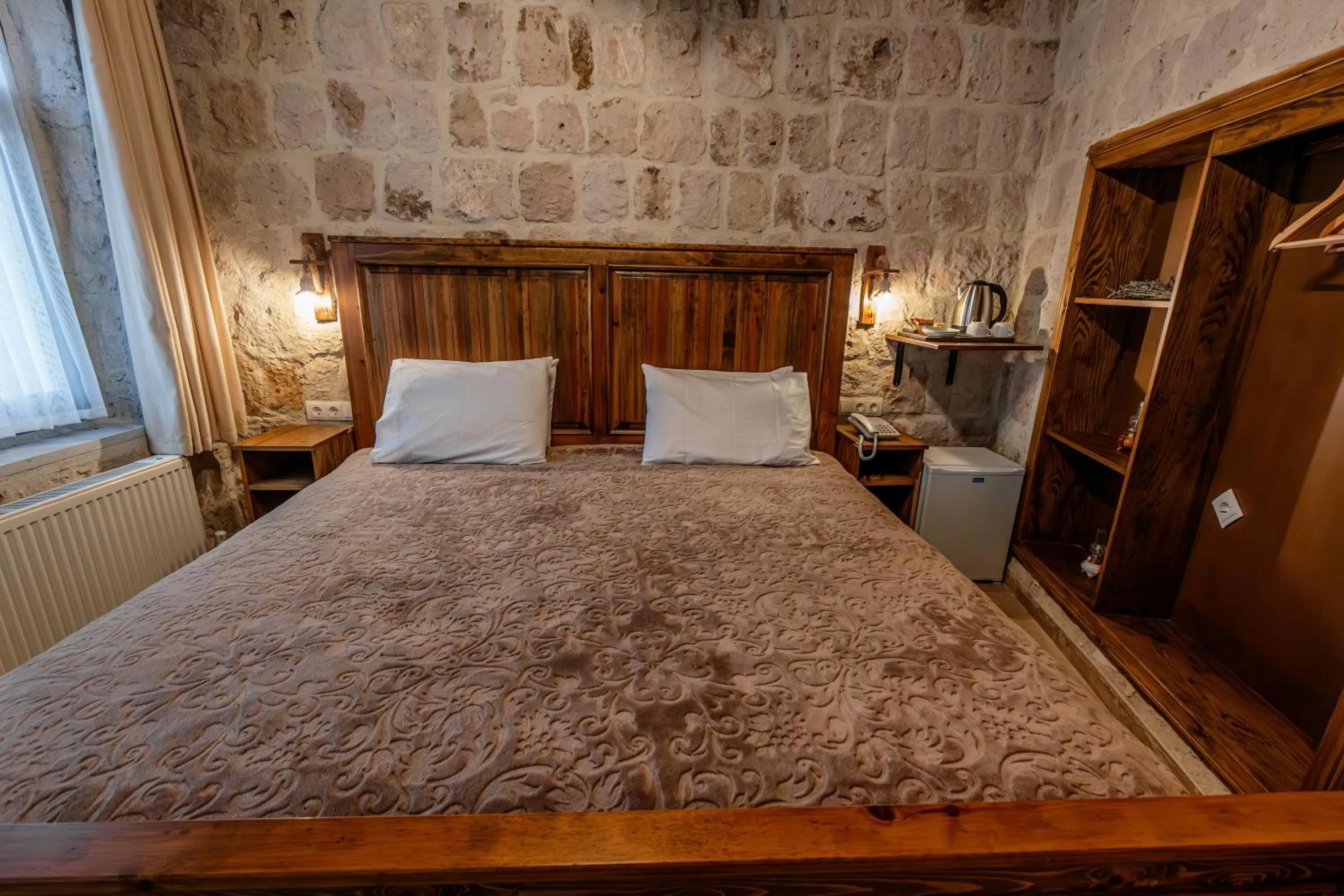 Bed in Belenus Cave House
