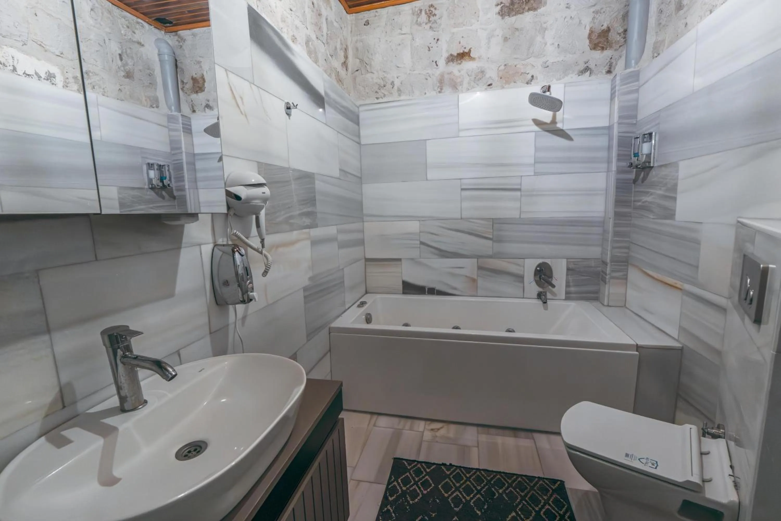 Bathroom in Belenus Cave House