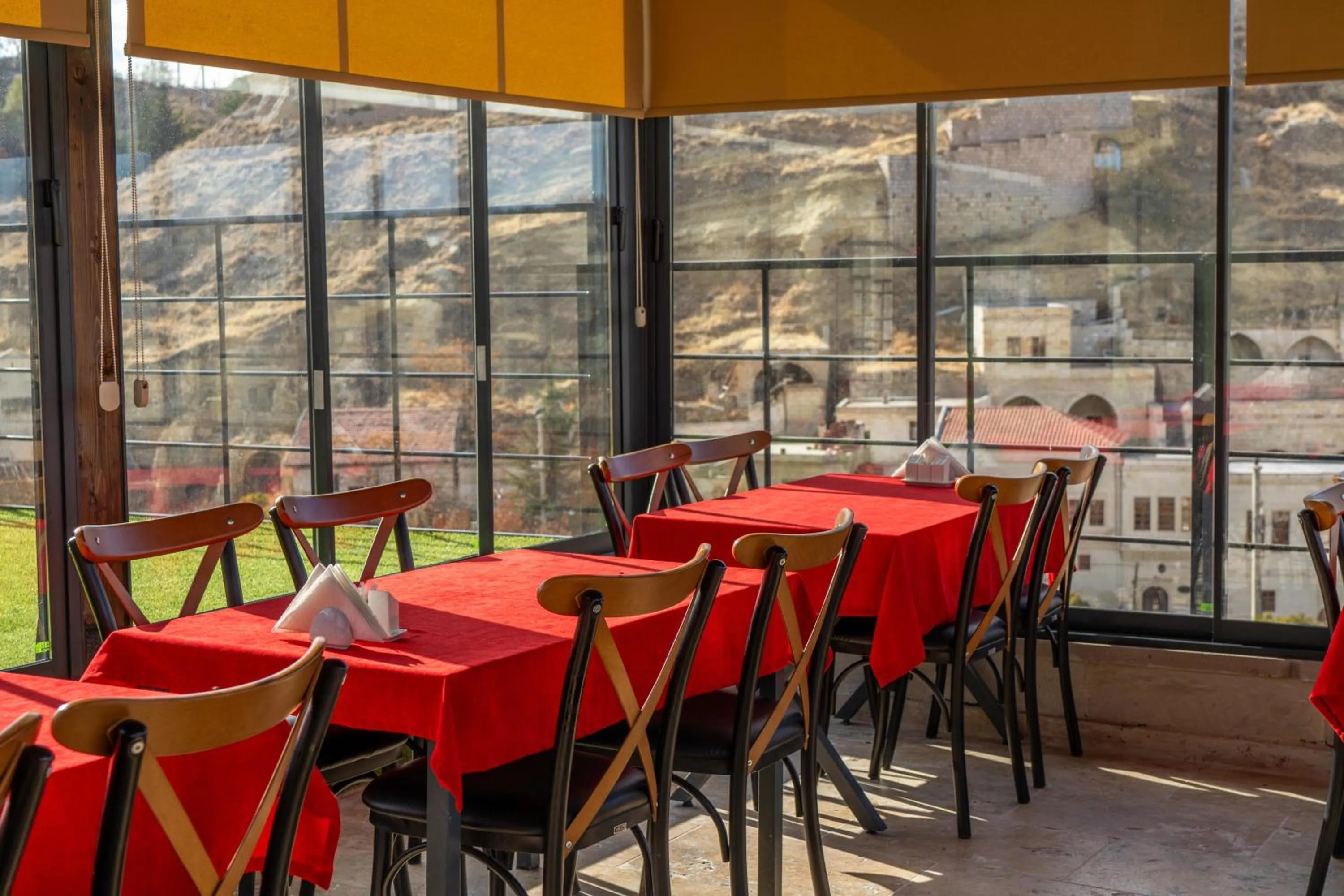 Restaurant/places to eat in Belenus Cave House