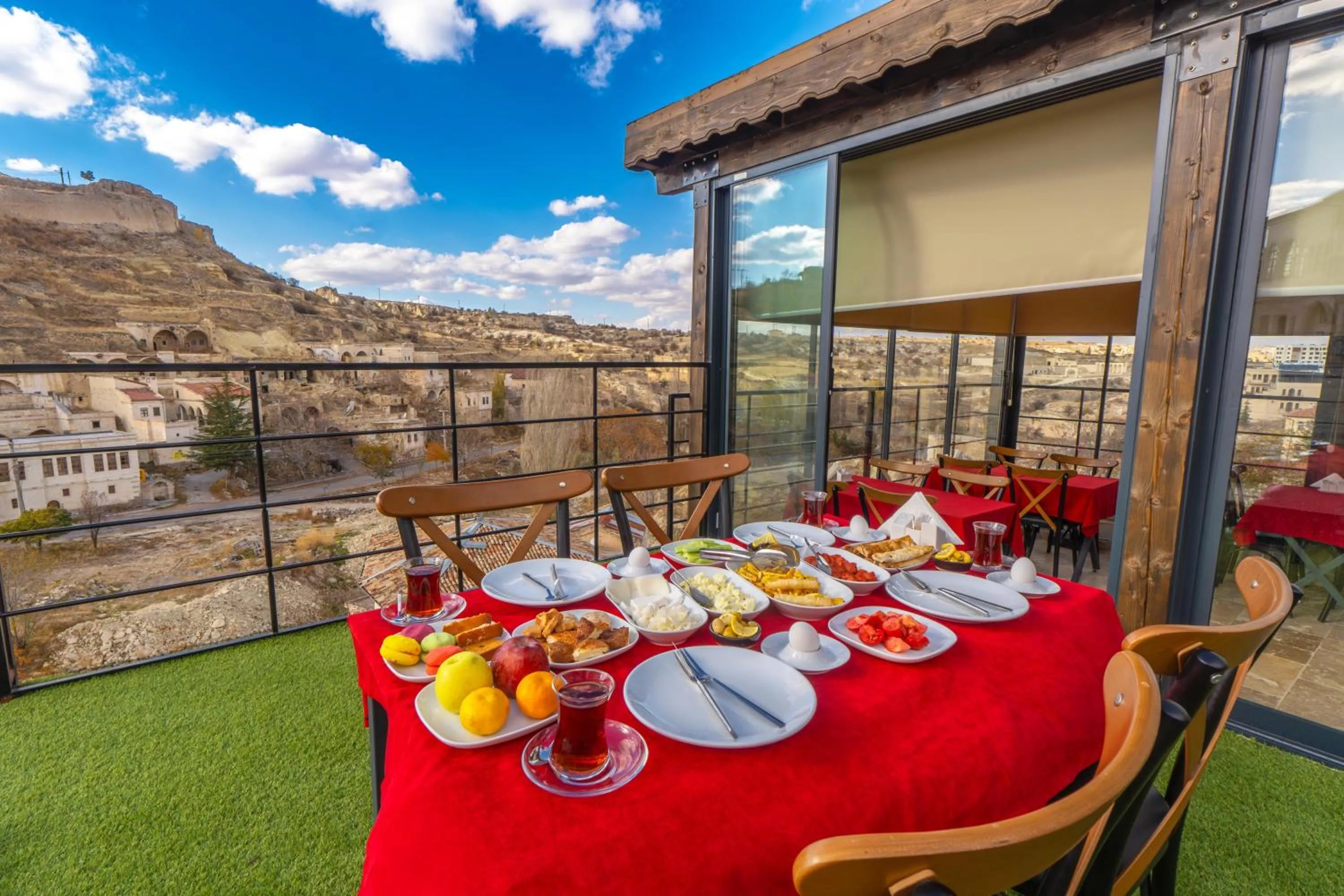 Restaurant/places to eat in Belenus Cave House