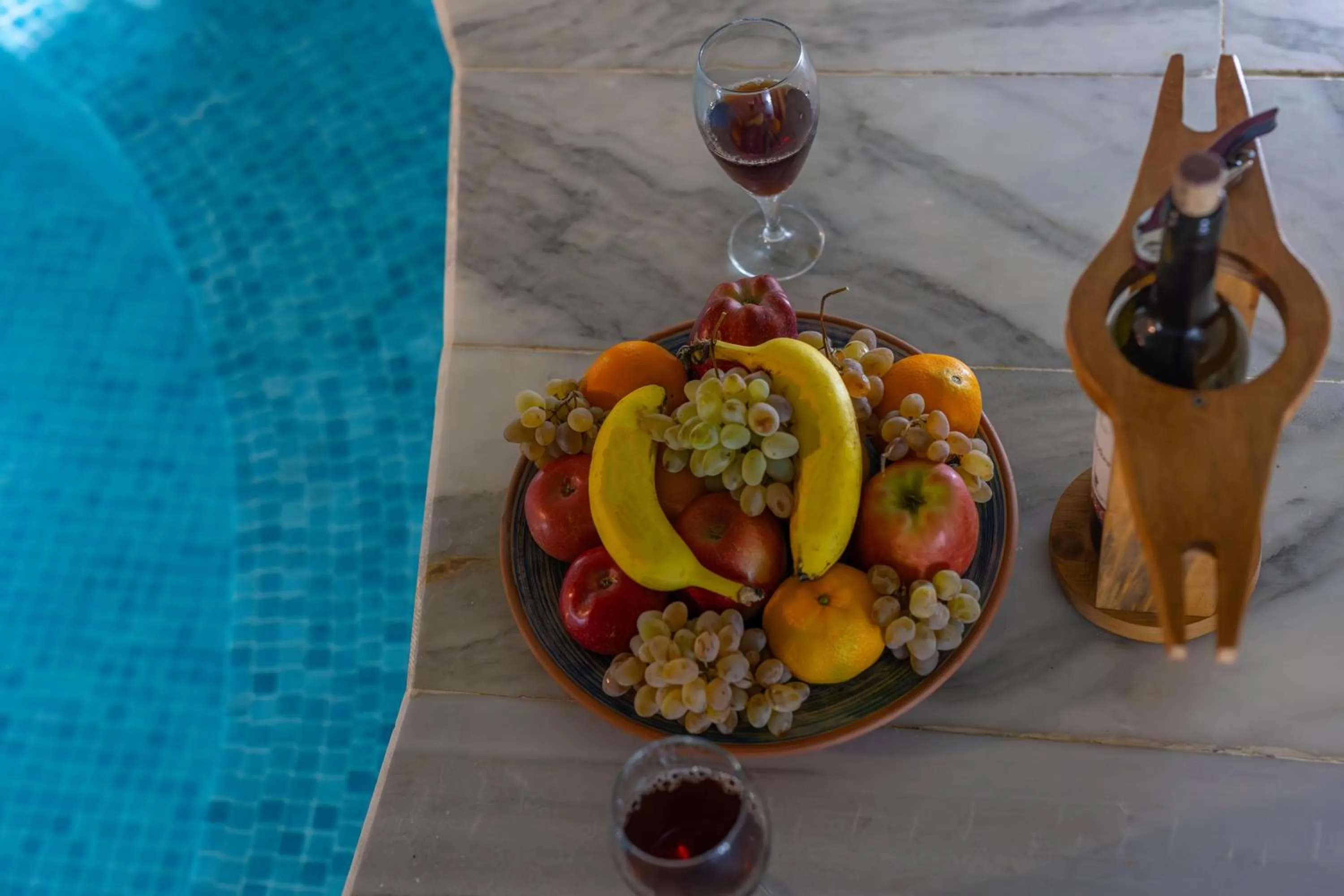 Food and drinks in Belenus Cave House