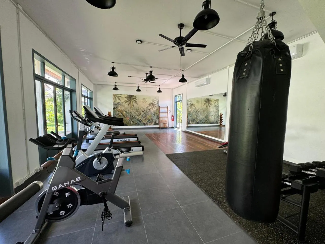 Fitness centre/facilities in Madilao Hotel