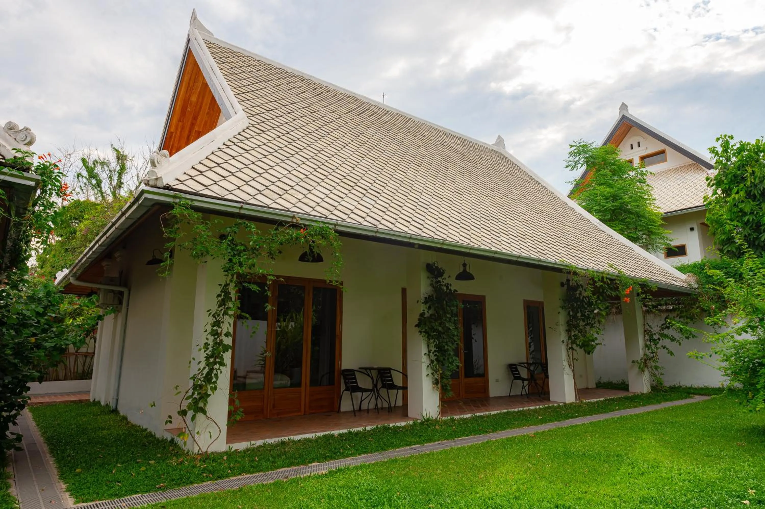 Property building in Madilao Hotel