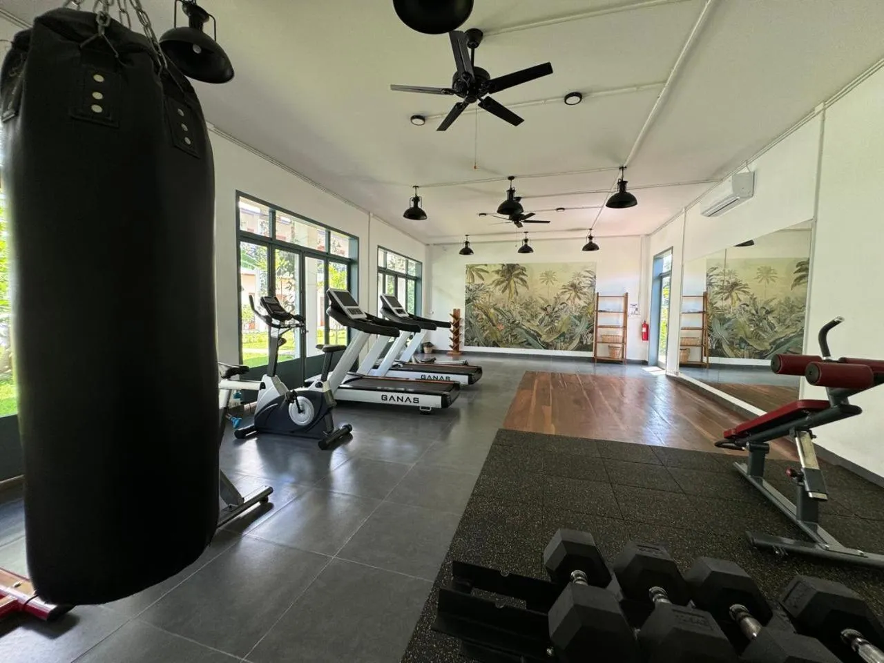 Fitness centre/facilities in Madilao Hotel