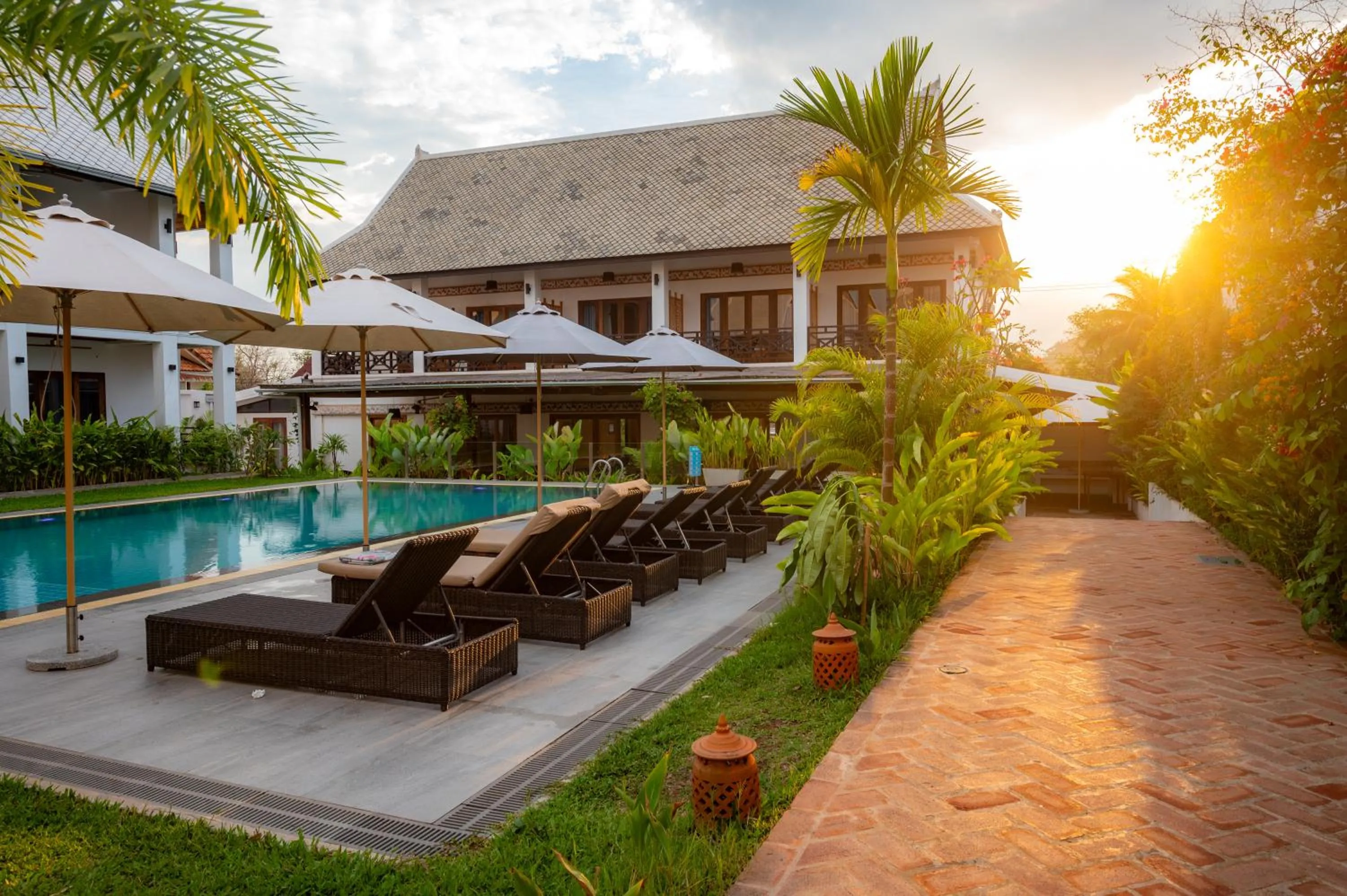 Garden in Madilao Hotel