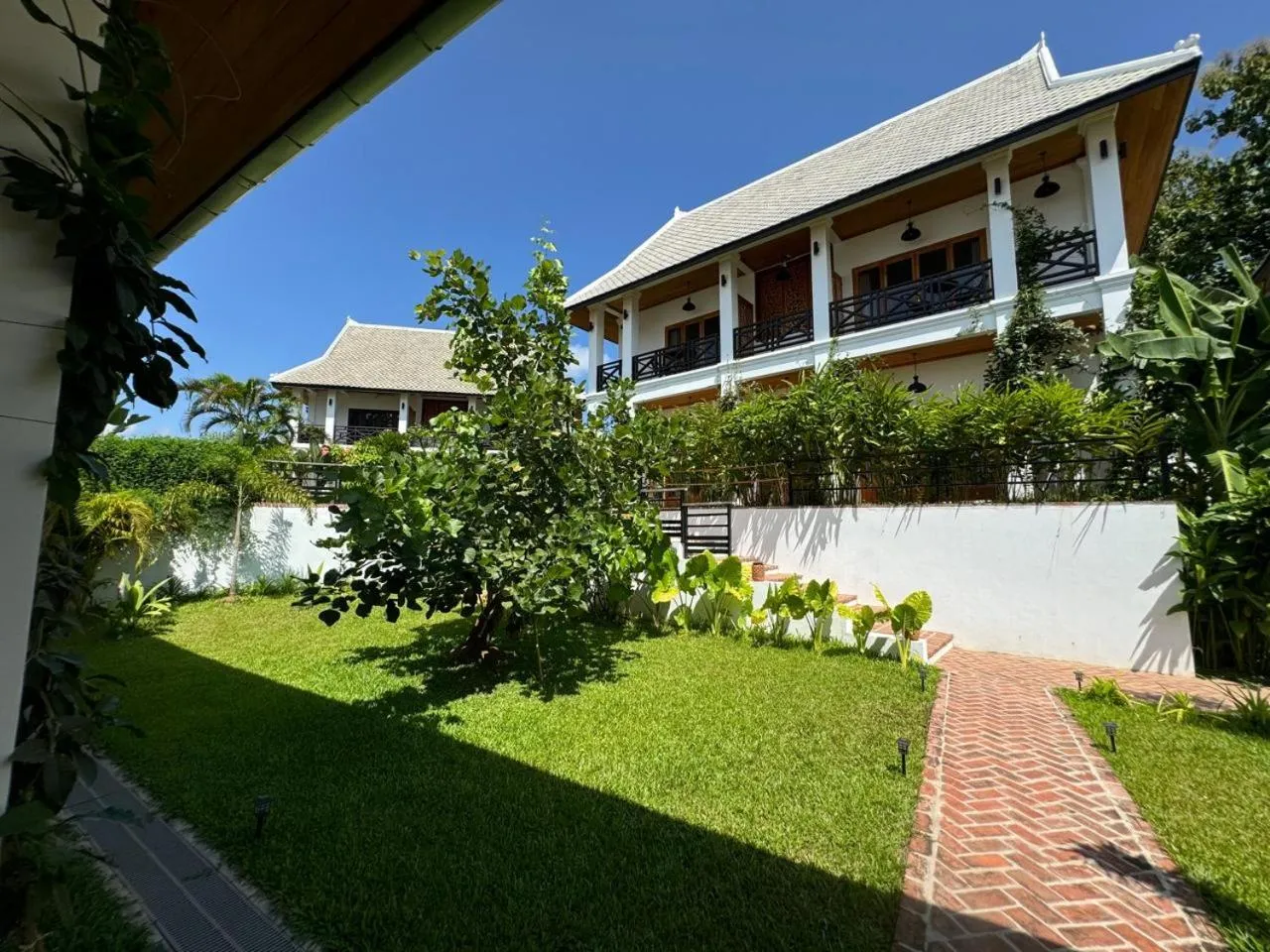 Garden in Madilao Hotel