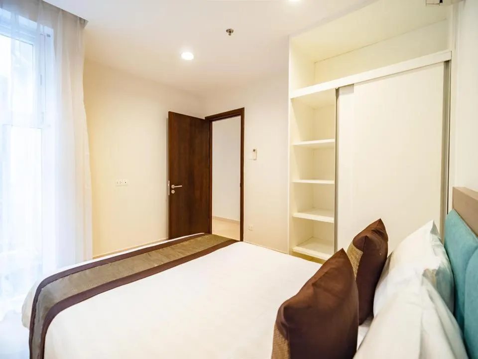 Bed in Glenwood Residences