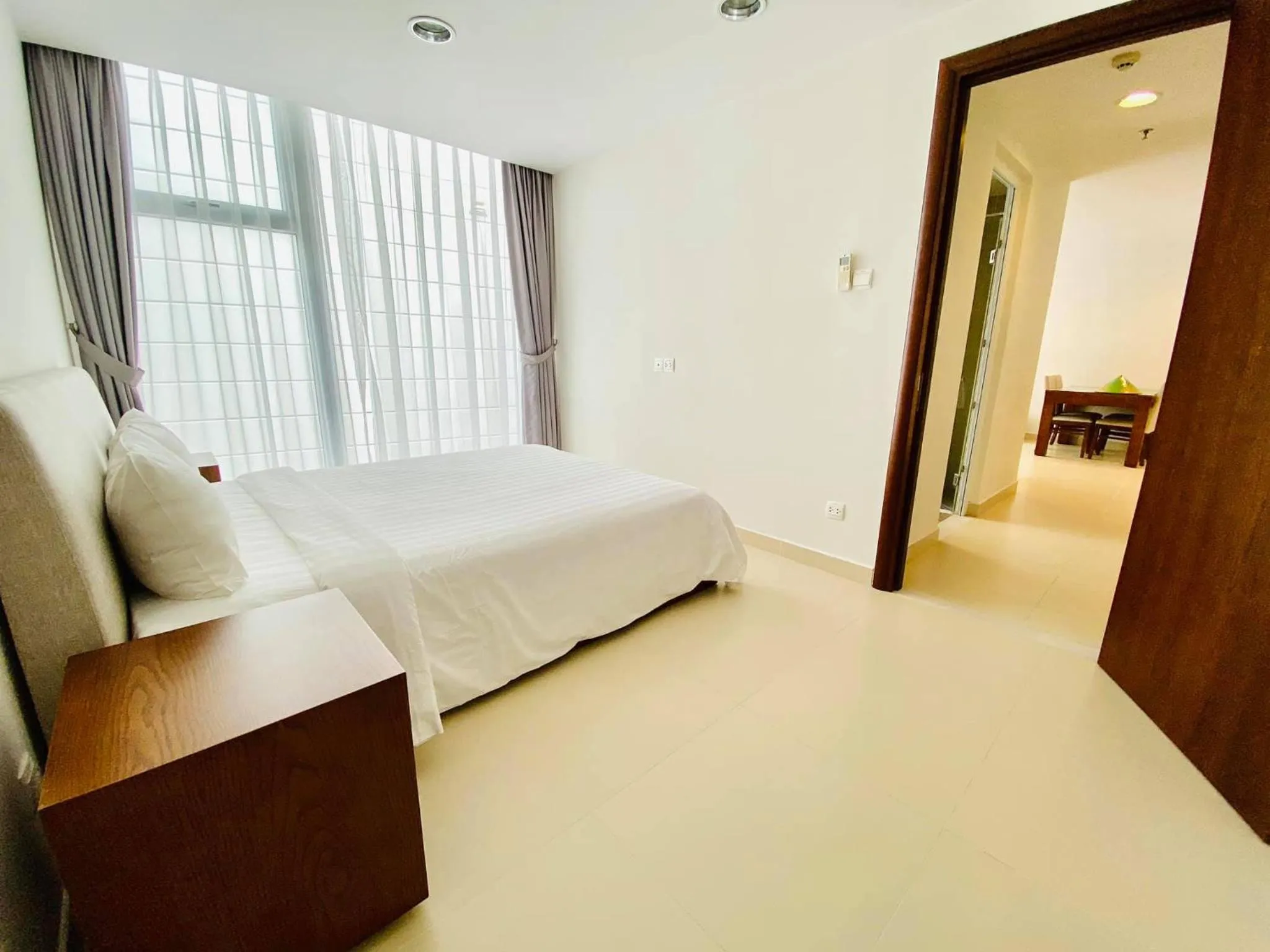 Bed in Glenwood Residences