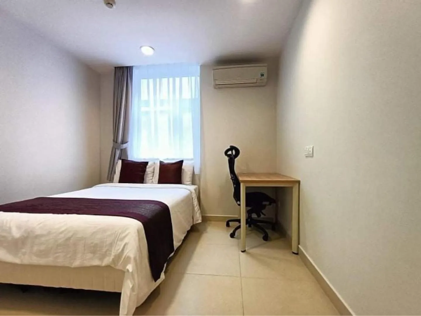 Bed in Glenwood Residences