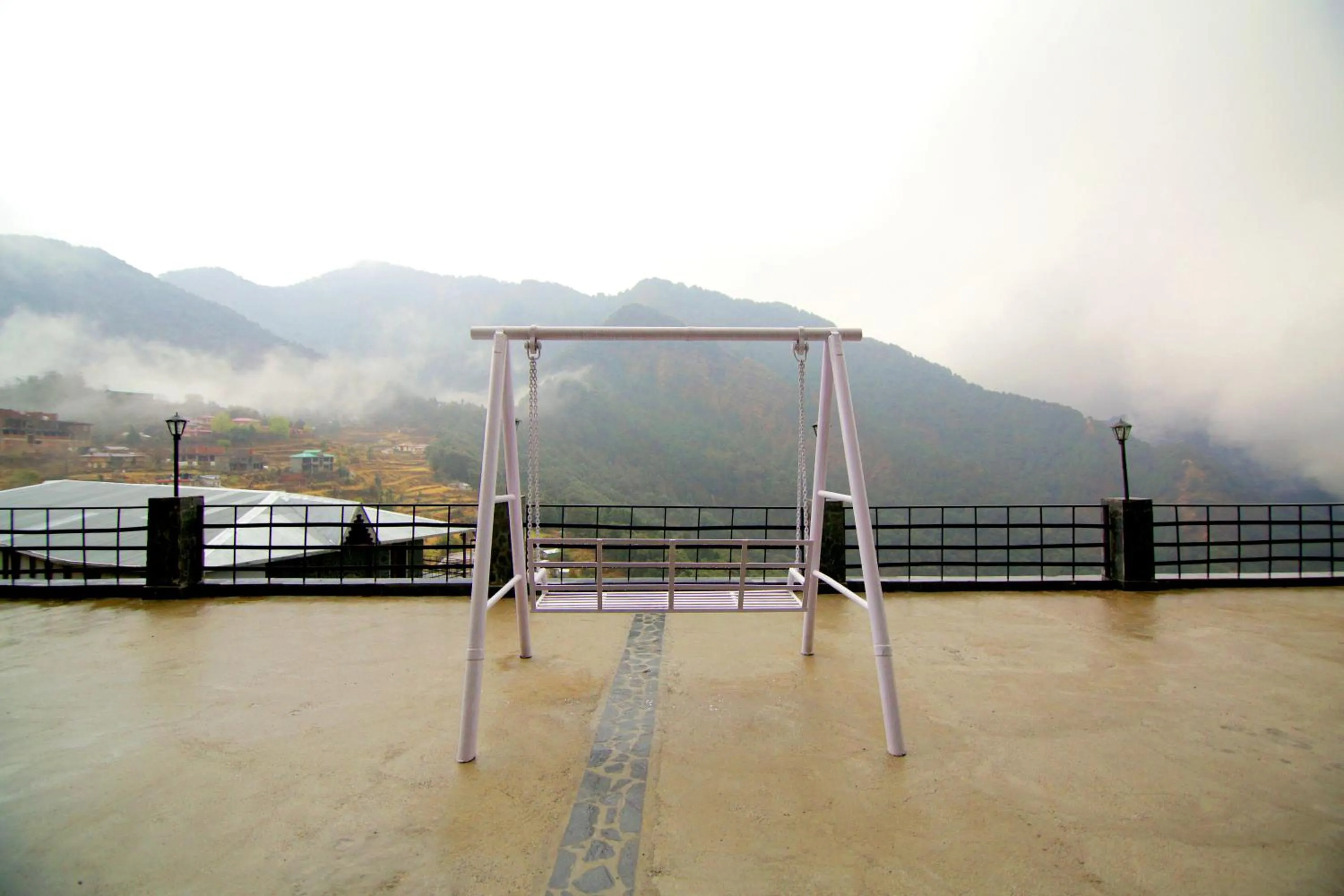 Mountain view in Ashoka Naini Chalet