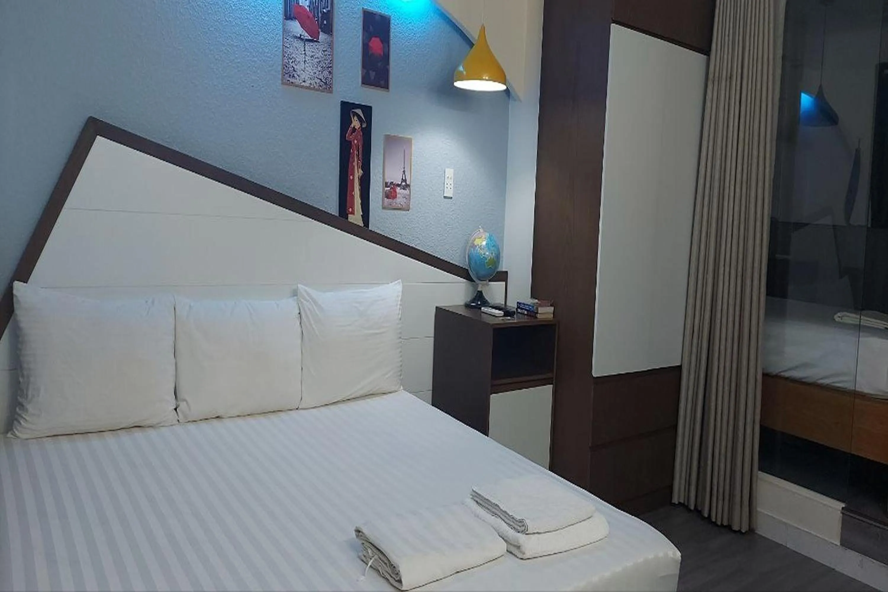 Bedroom, Bed in Ailen Garden 2 Hotel