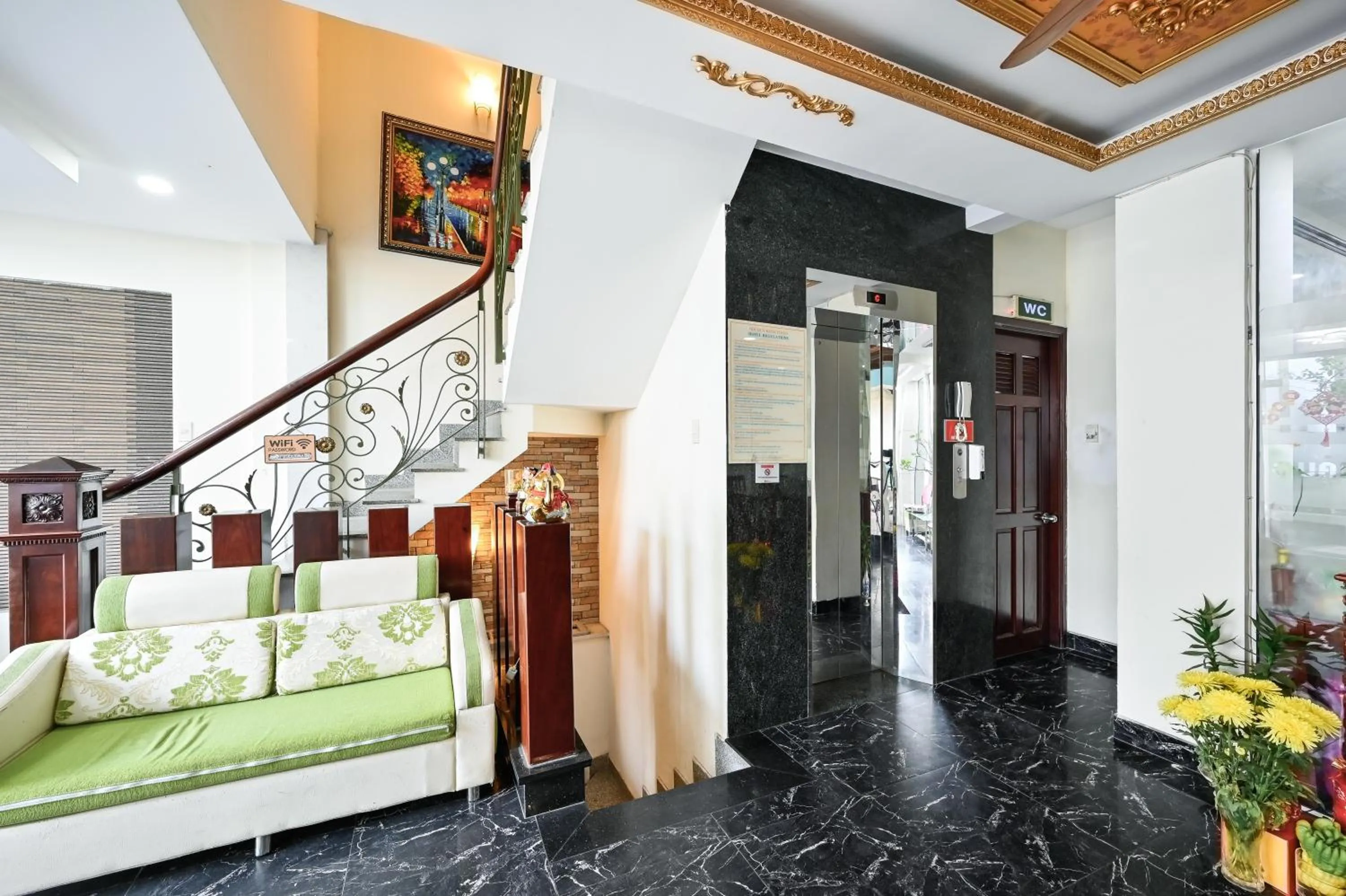 Quang Hoa Airport Hotel