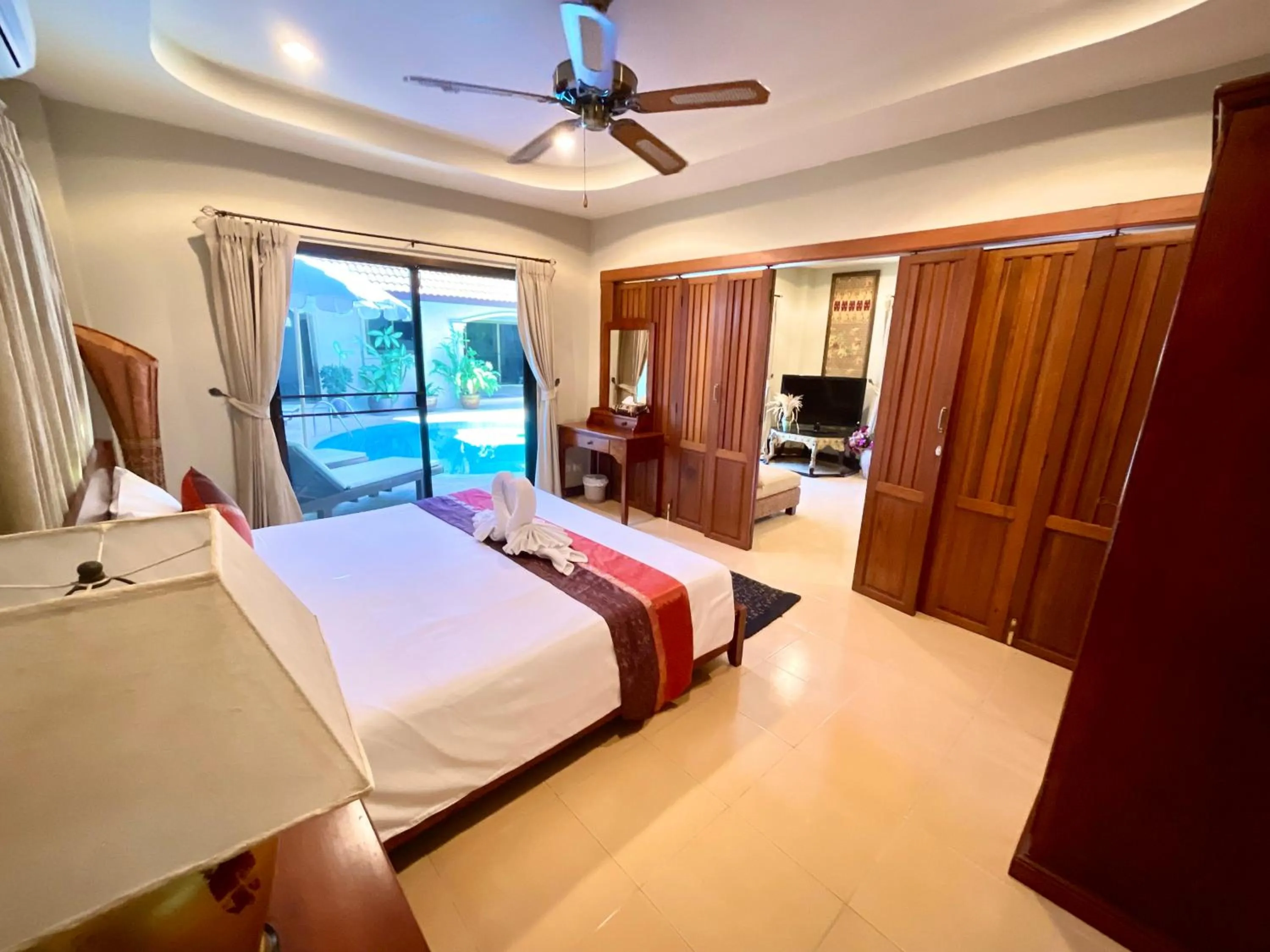 Coconut Paradise Holiday Villas